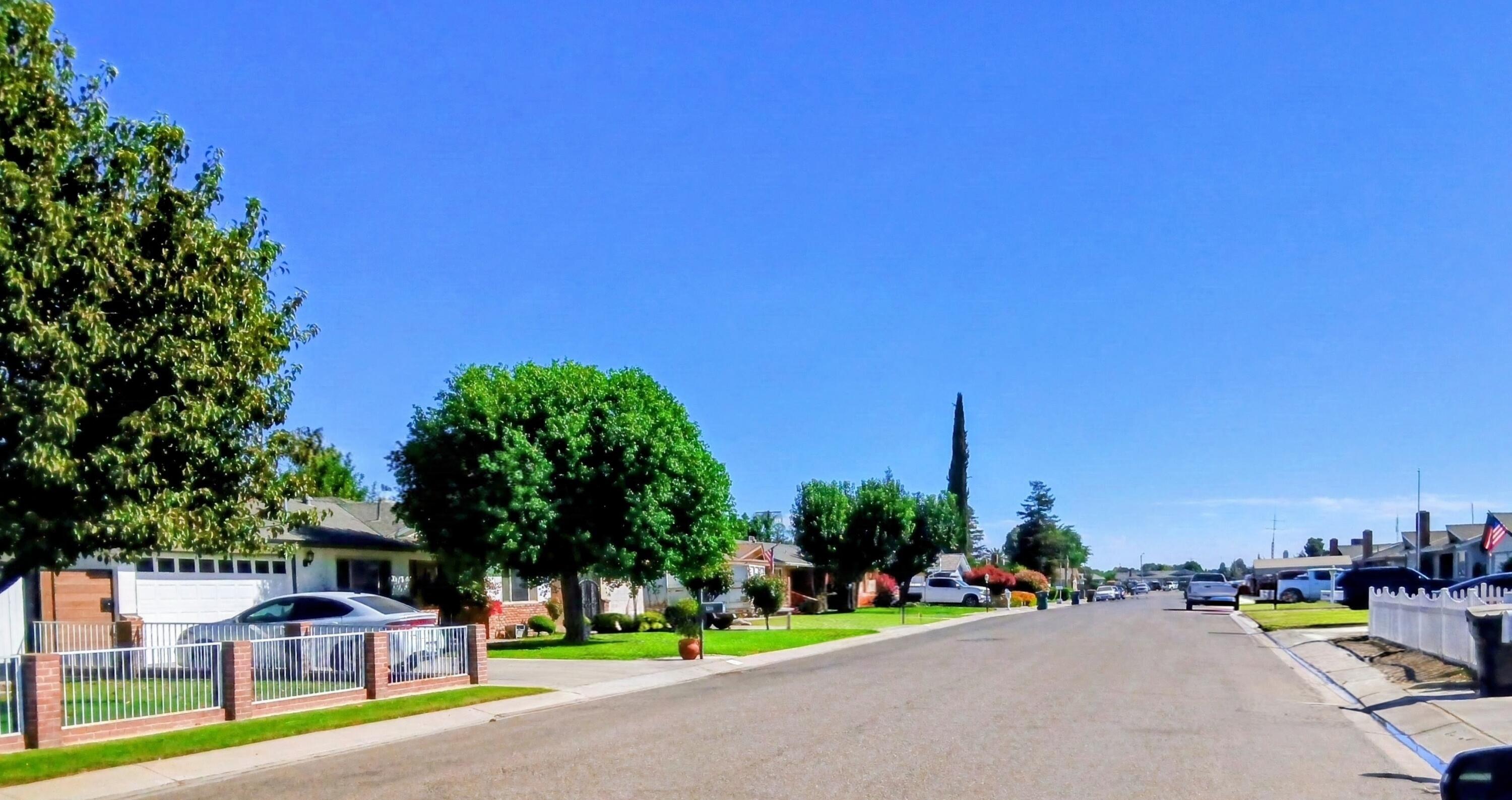 1198 S Salome St, Tulare, CA 93274