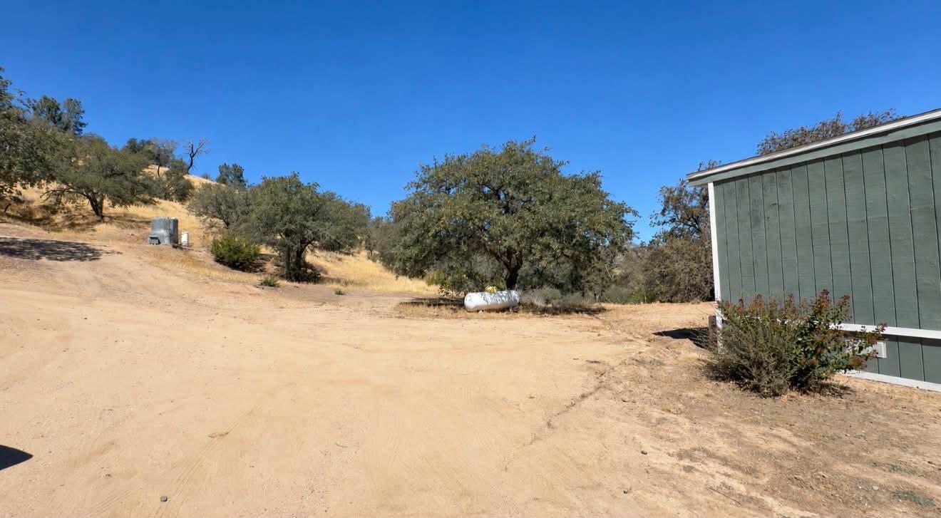 468 Caliente Bodfish Rd, Bodfish, CA 93205