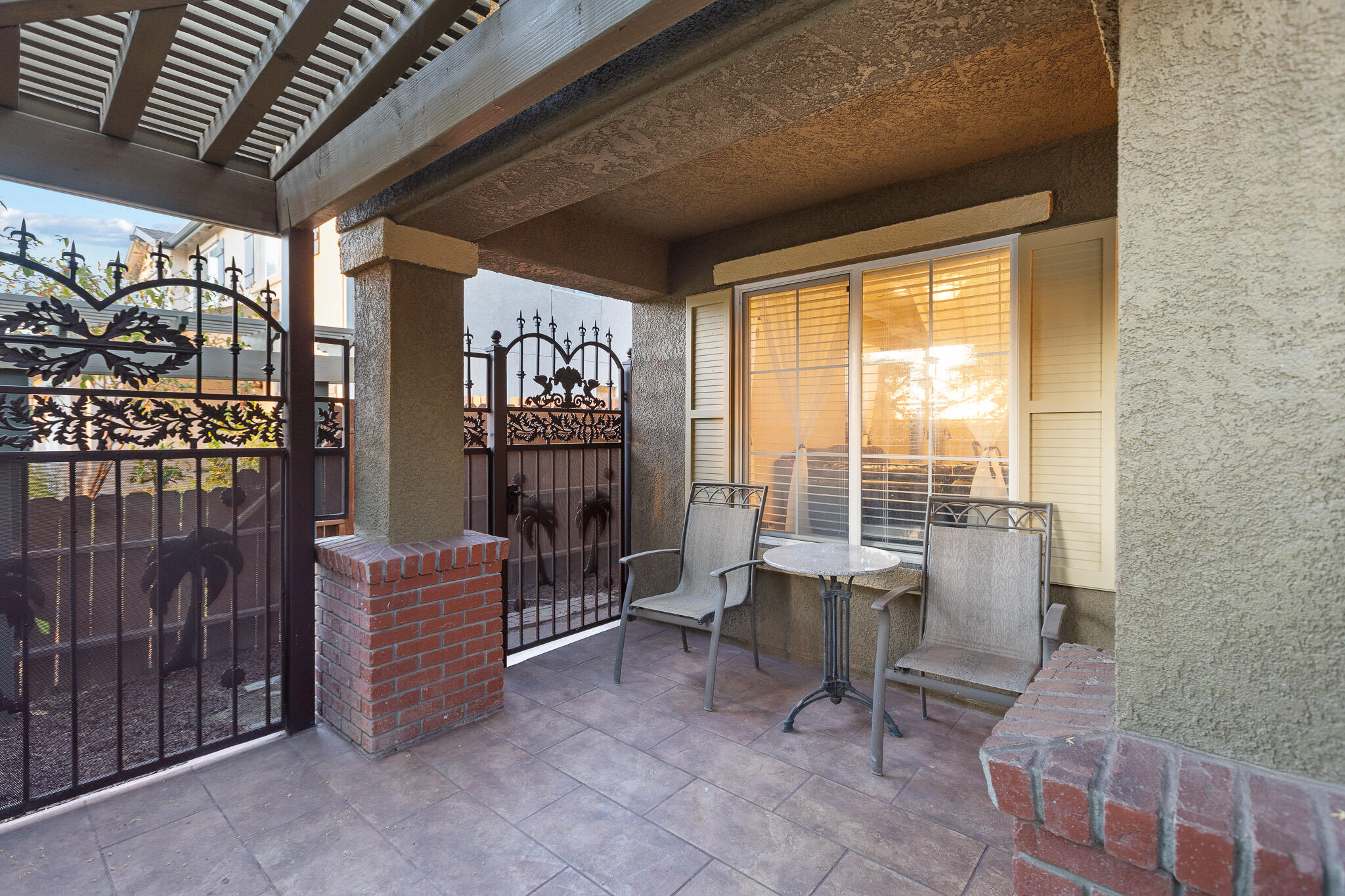 3124 N Mendonca, Visalia, CA 93291