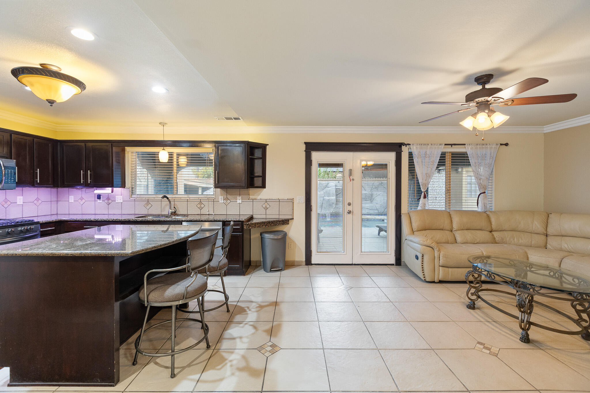 3124 N Mendonca, Visalia, CA 93291