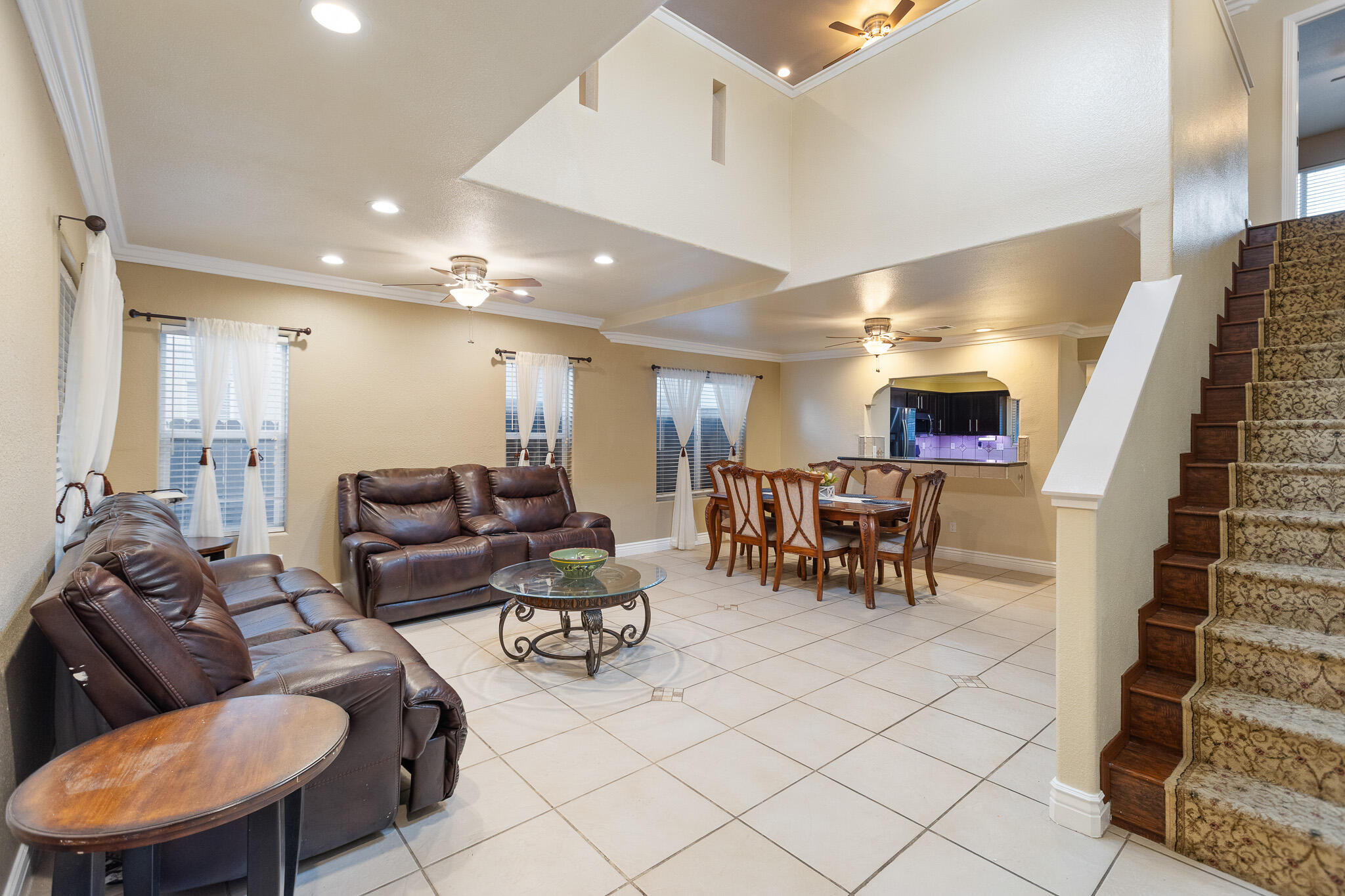 3124 N Mendonca, Visalia, CA 93291