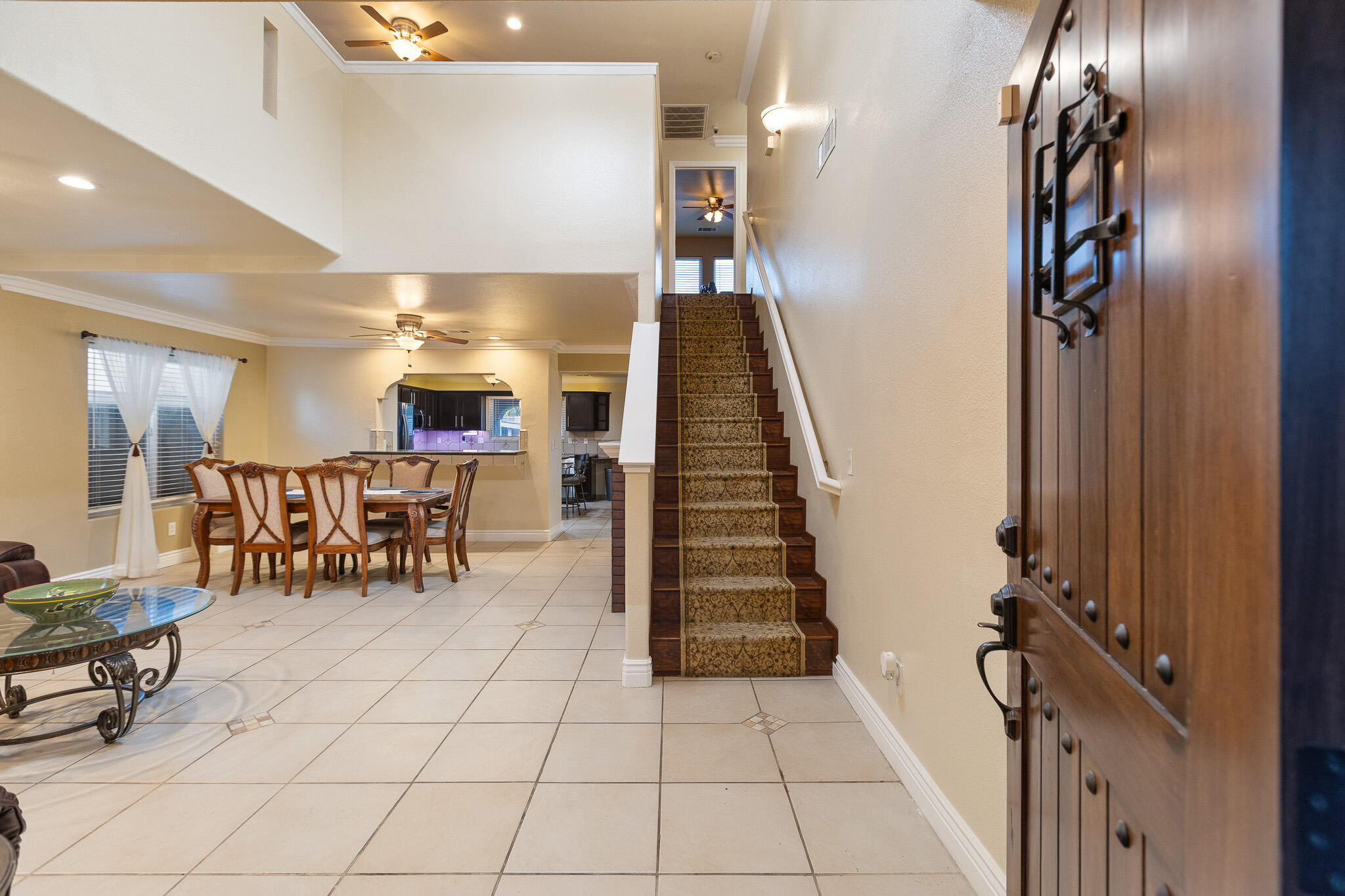 3124 N Mendonca, Visalia, CA 93291