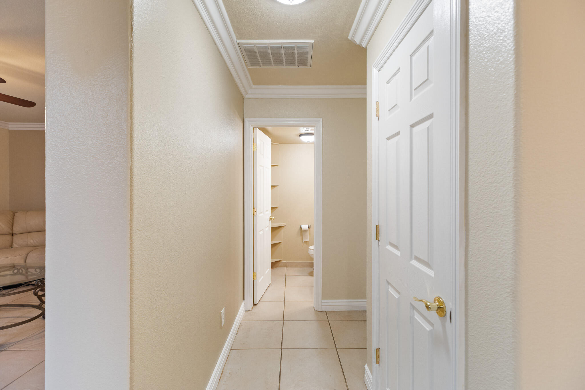 3124 N Mendonca, Visalia, CA 93291