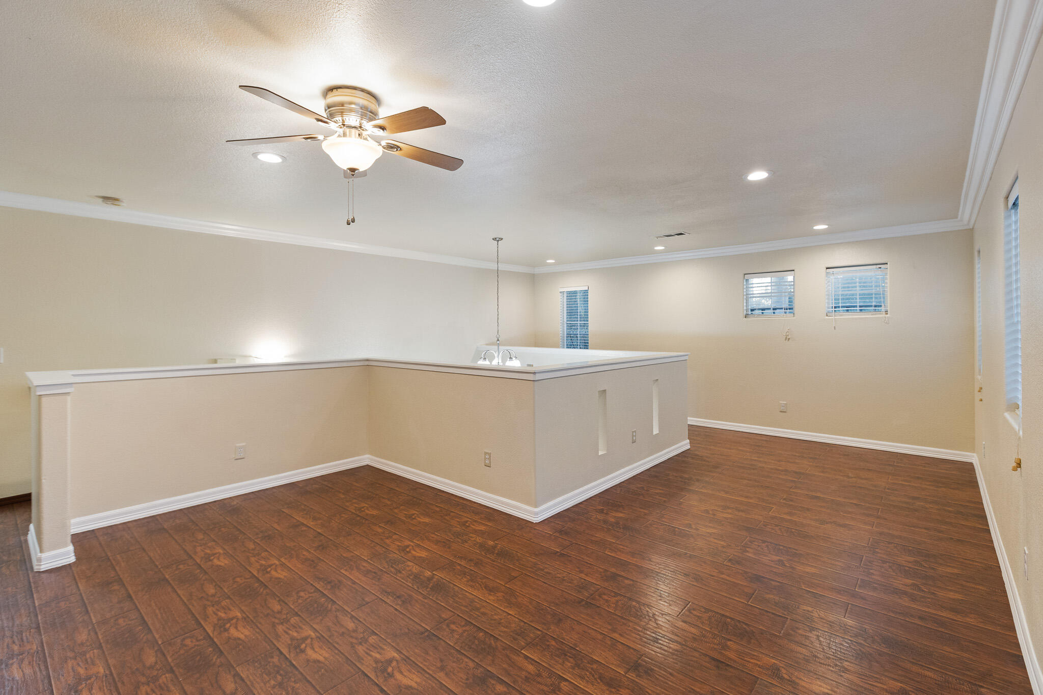 3124 N Mendonca, Visalia, CA 93291