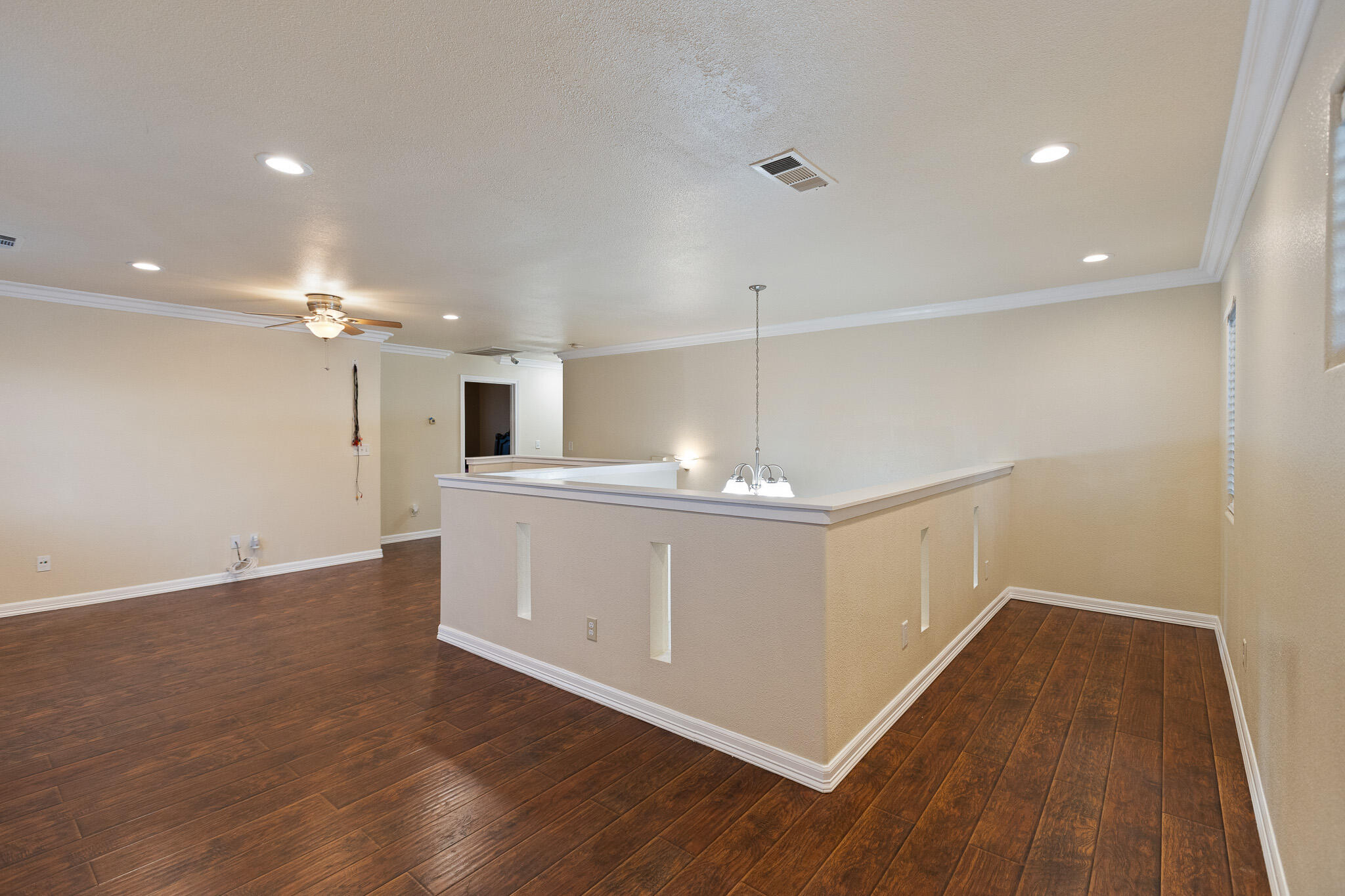 3124 N Mendonca, Visalia, CA 93291