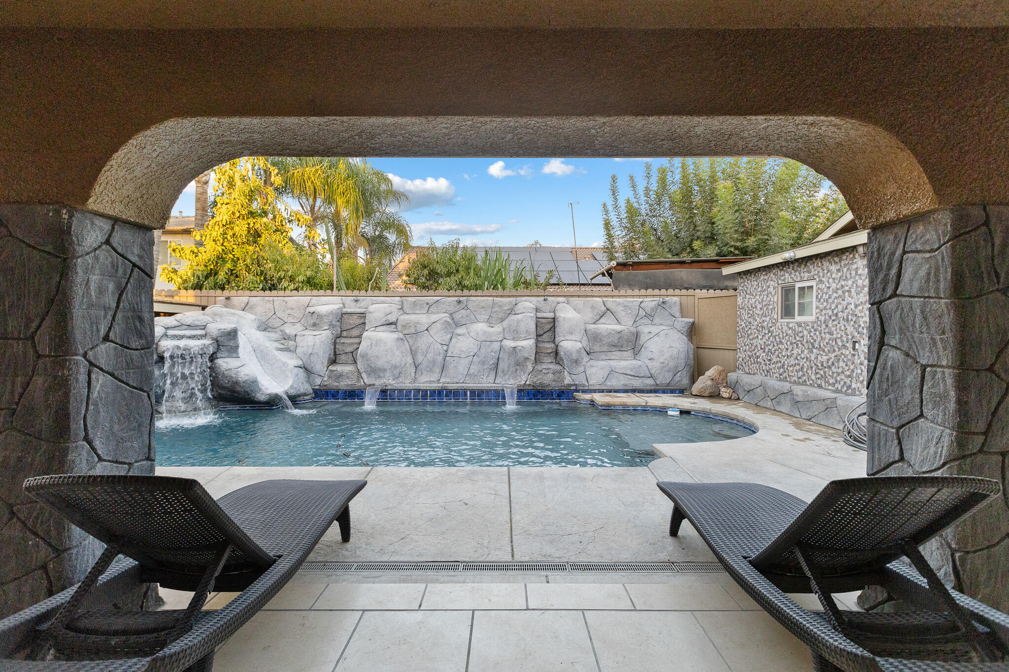 3124 N Mendonca, Visalia, CA 93291