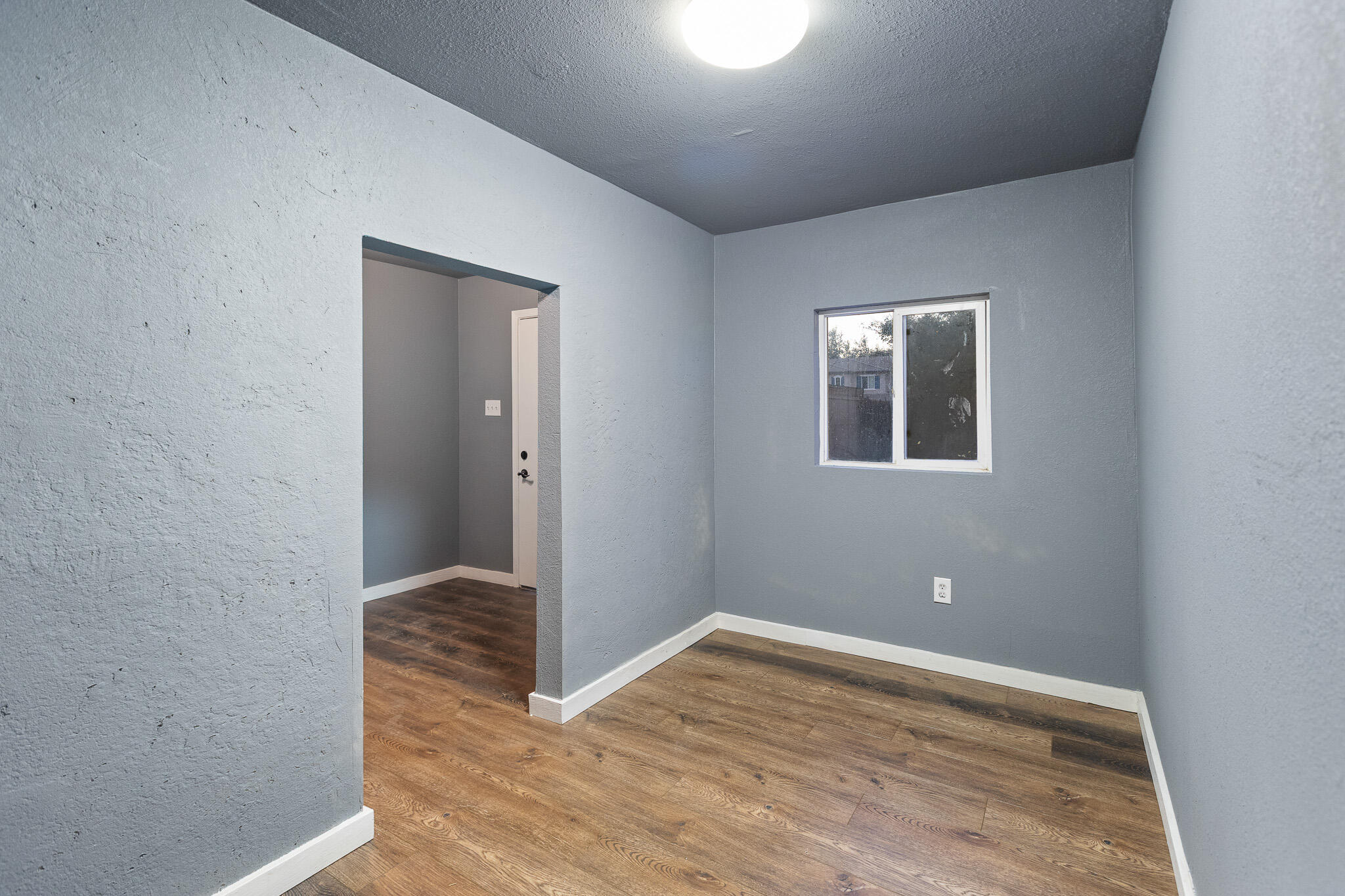 3124 N Mendonca, Visalia, CA 93291