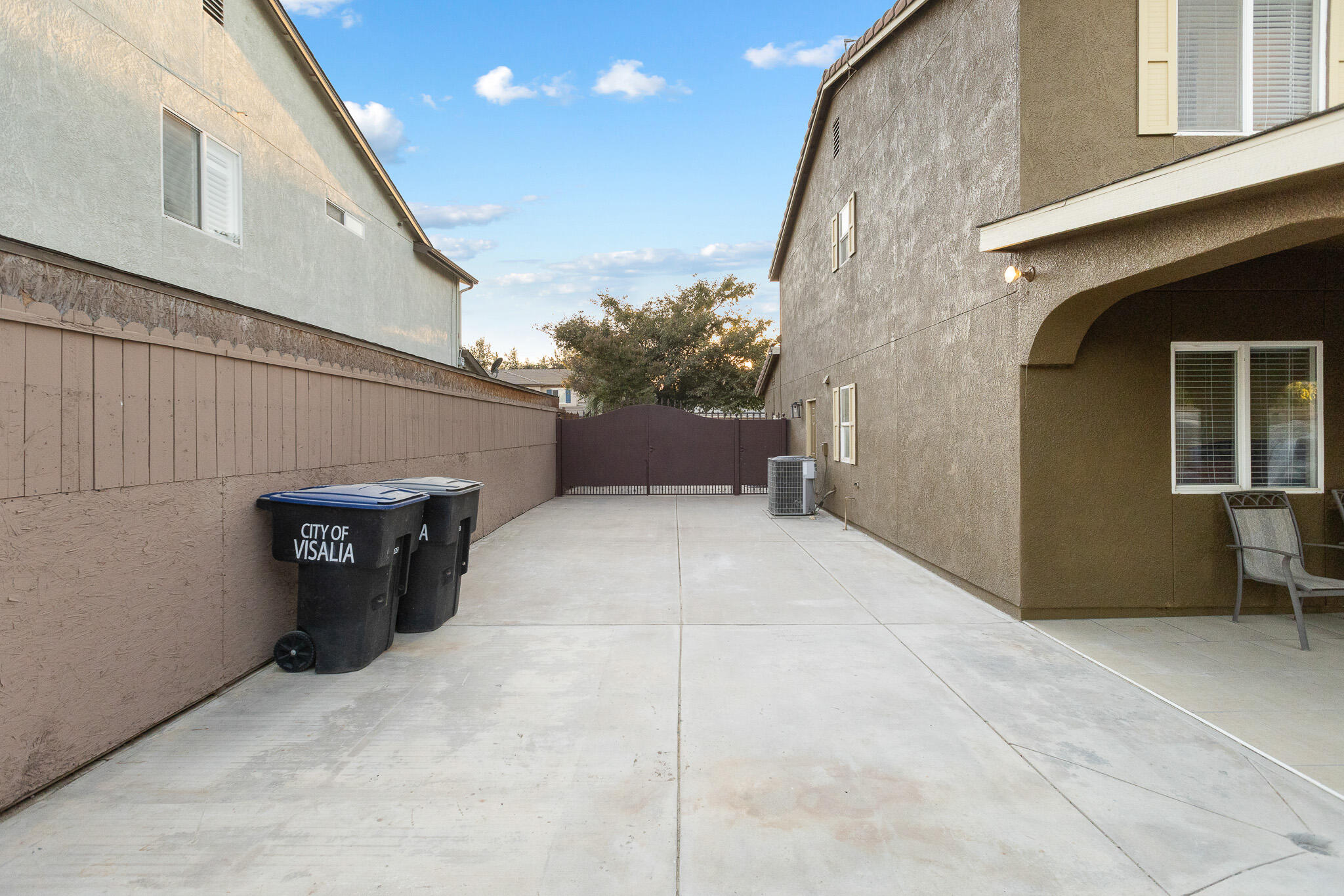 3124 N Mendonca, Visalia, CA 93291