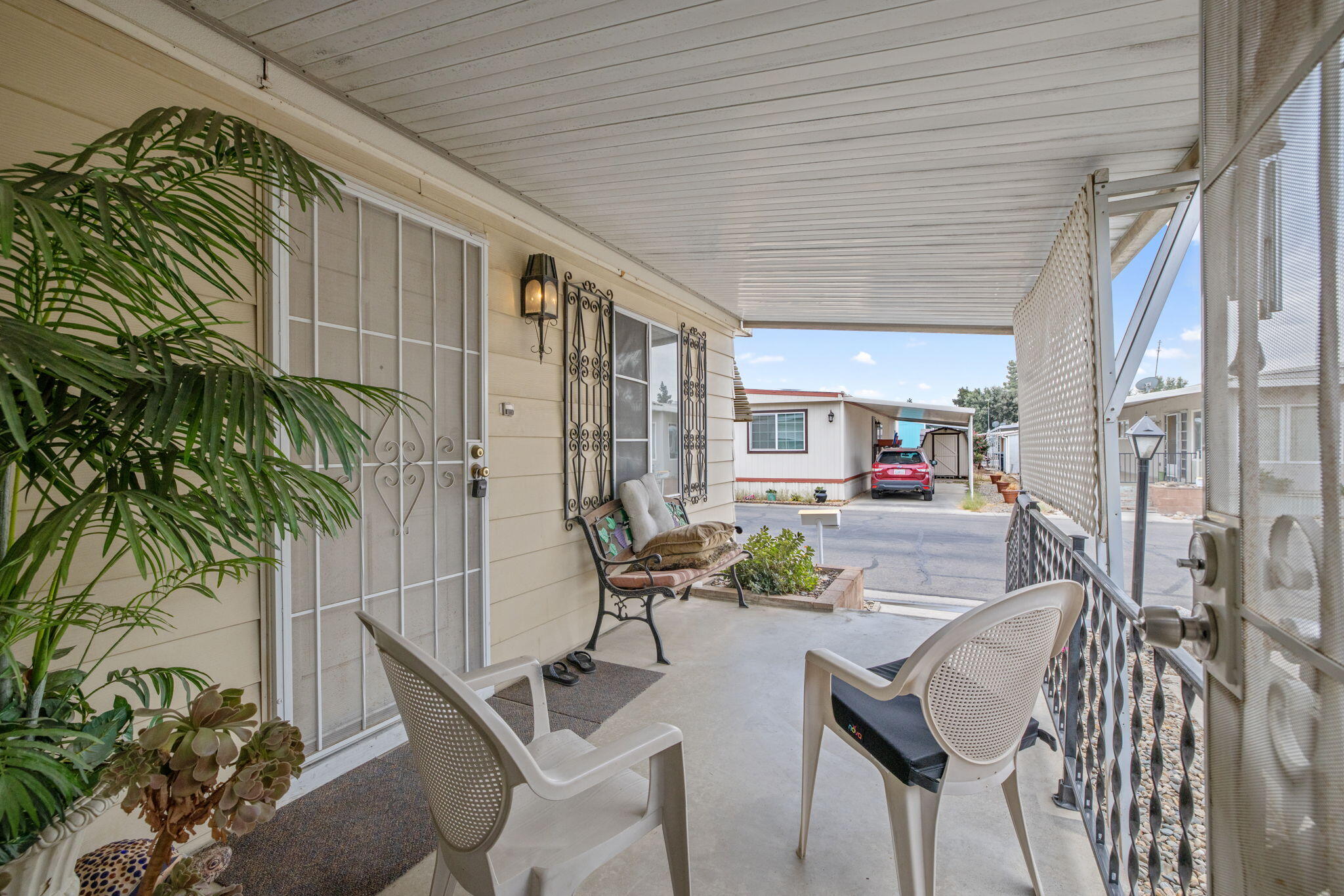 225 N Akers St #312, Visalia, CA 93291