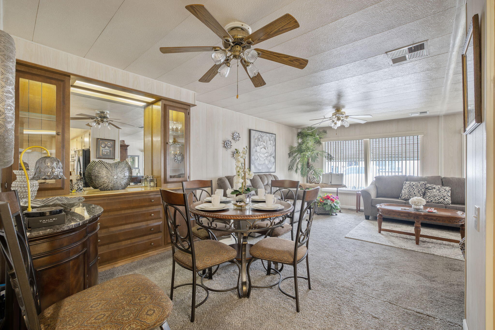 225 N Akers St #312, Visalia, CA 93291