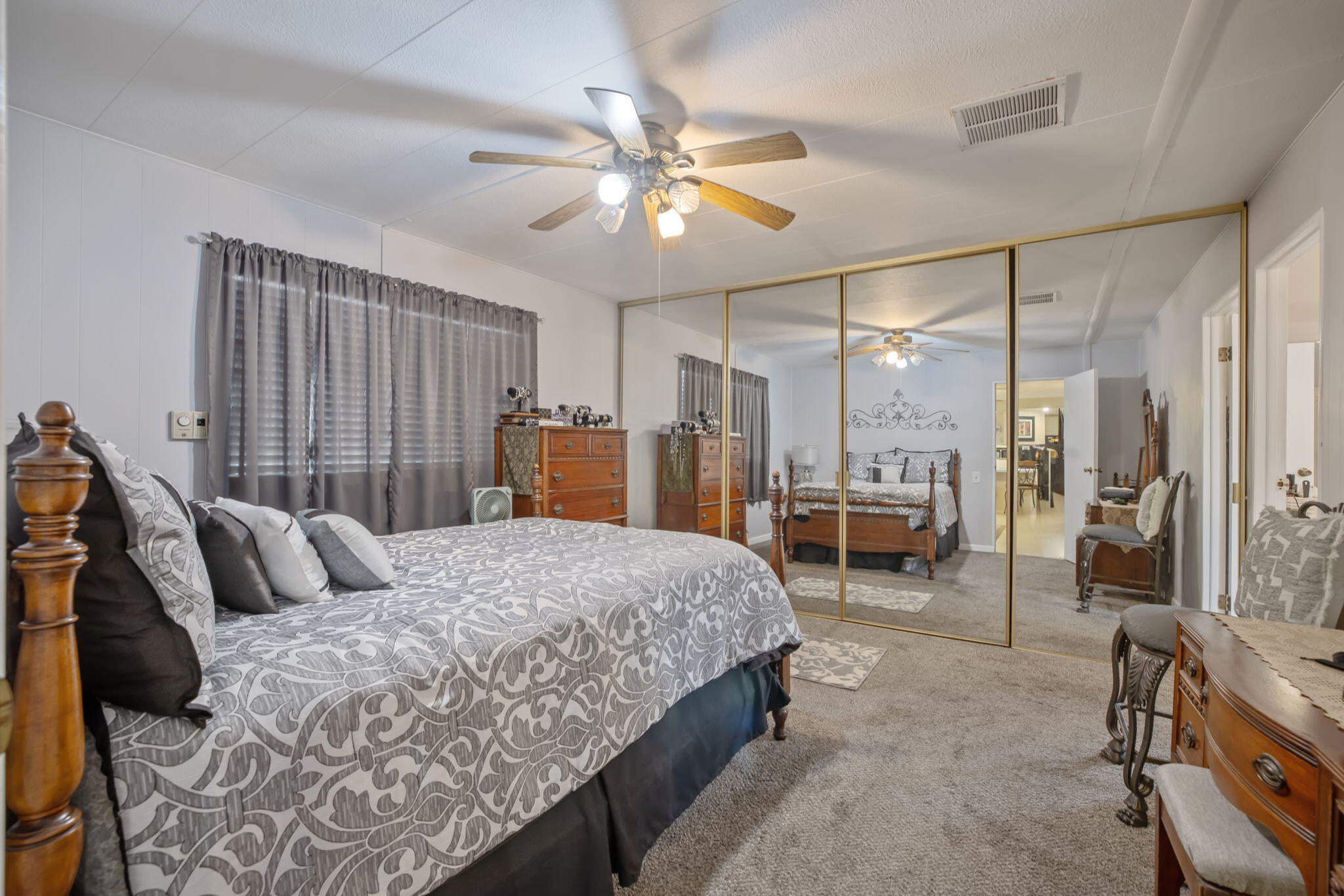 225 N Akers St #312, Visalia, CA 93291