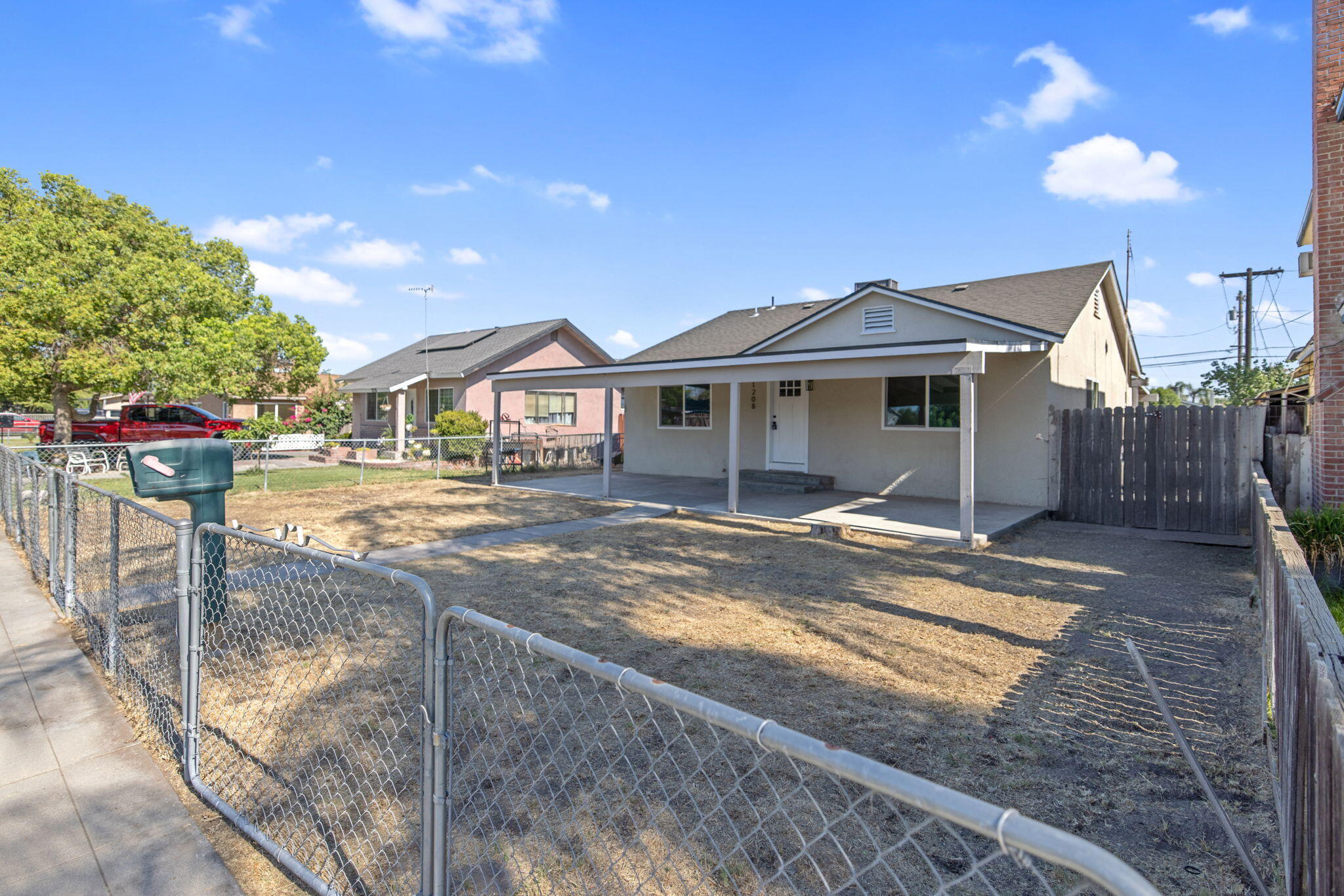 1208 Hall Ave, Corcoran, CA 93212