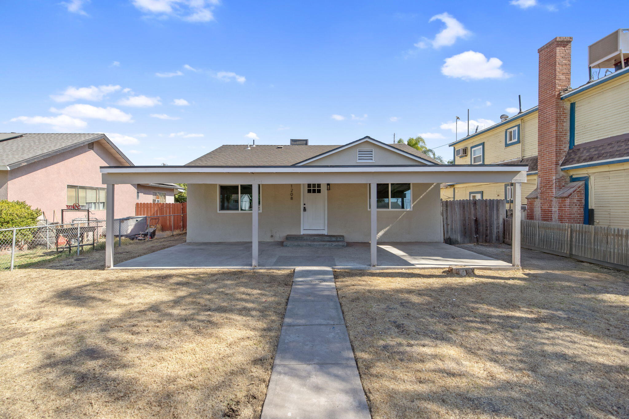 1208 Hall Ave, Corcoran, CA 93212