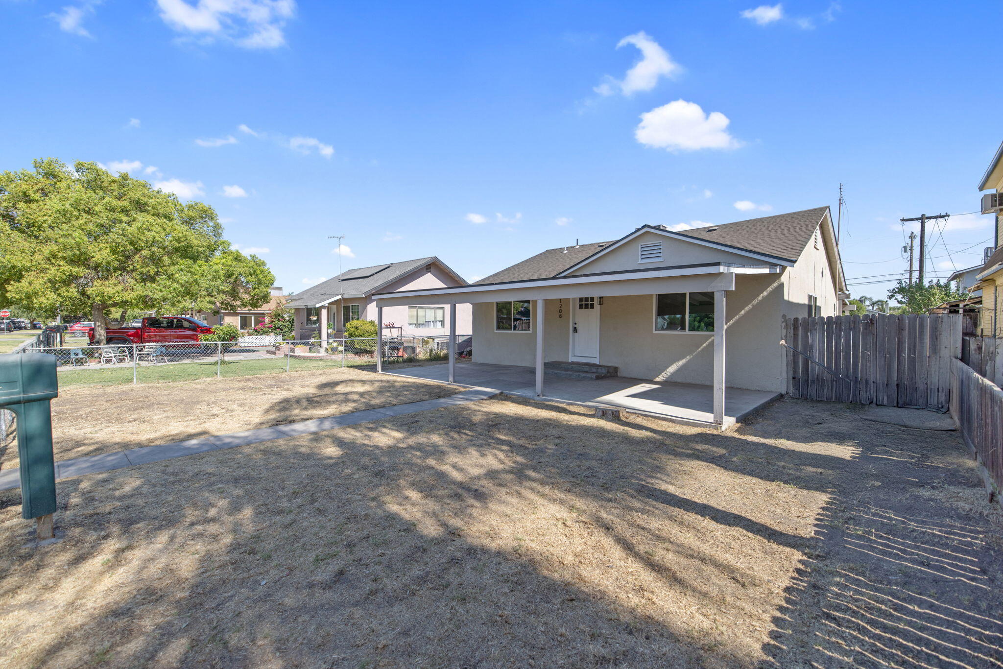1208 Hall Ave, Corcoran, CA 93212