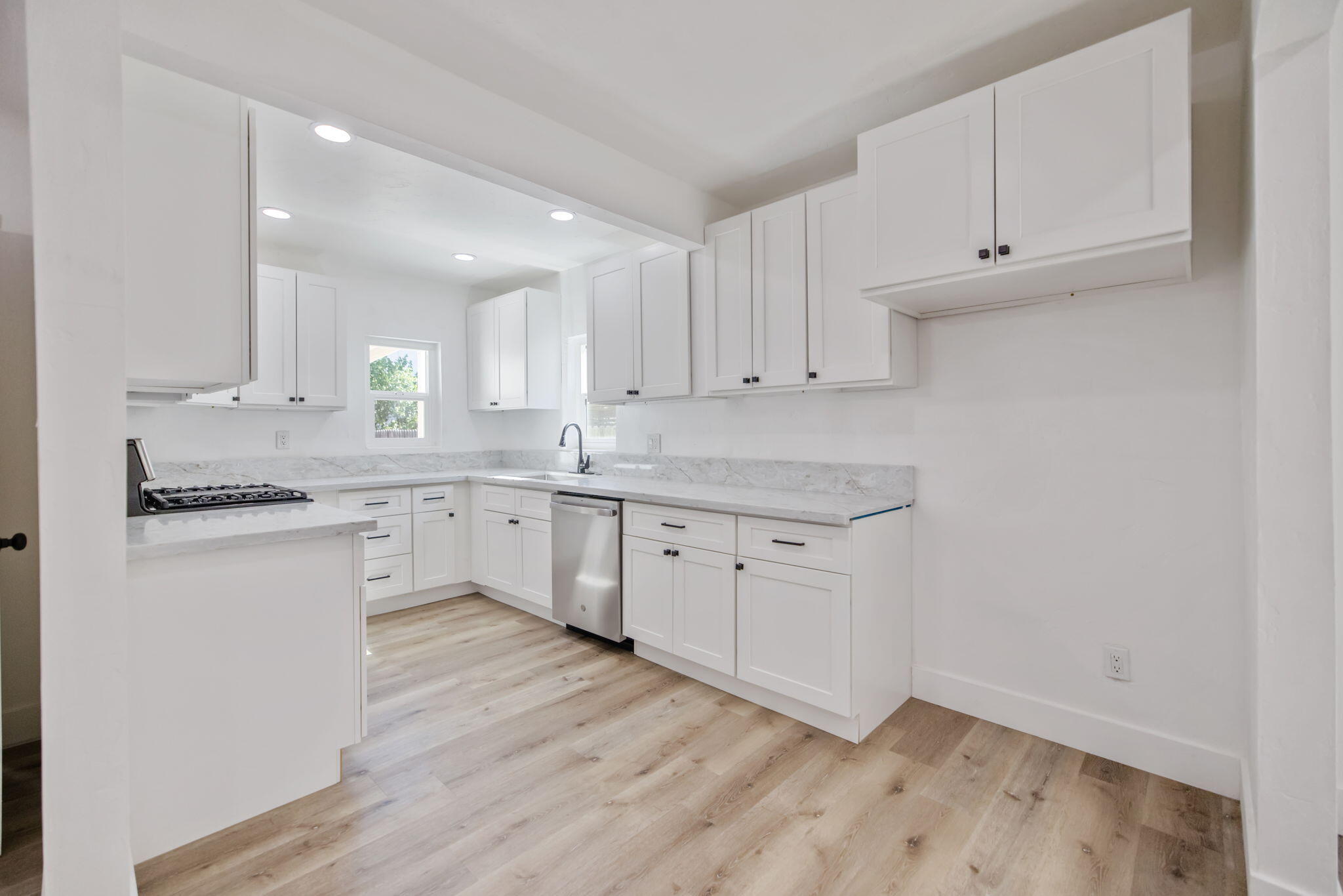 1208 Hall Ave, Corcoran, CA 93212