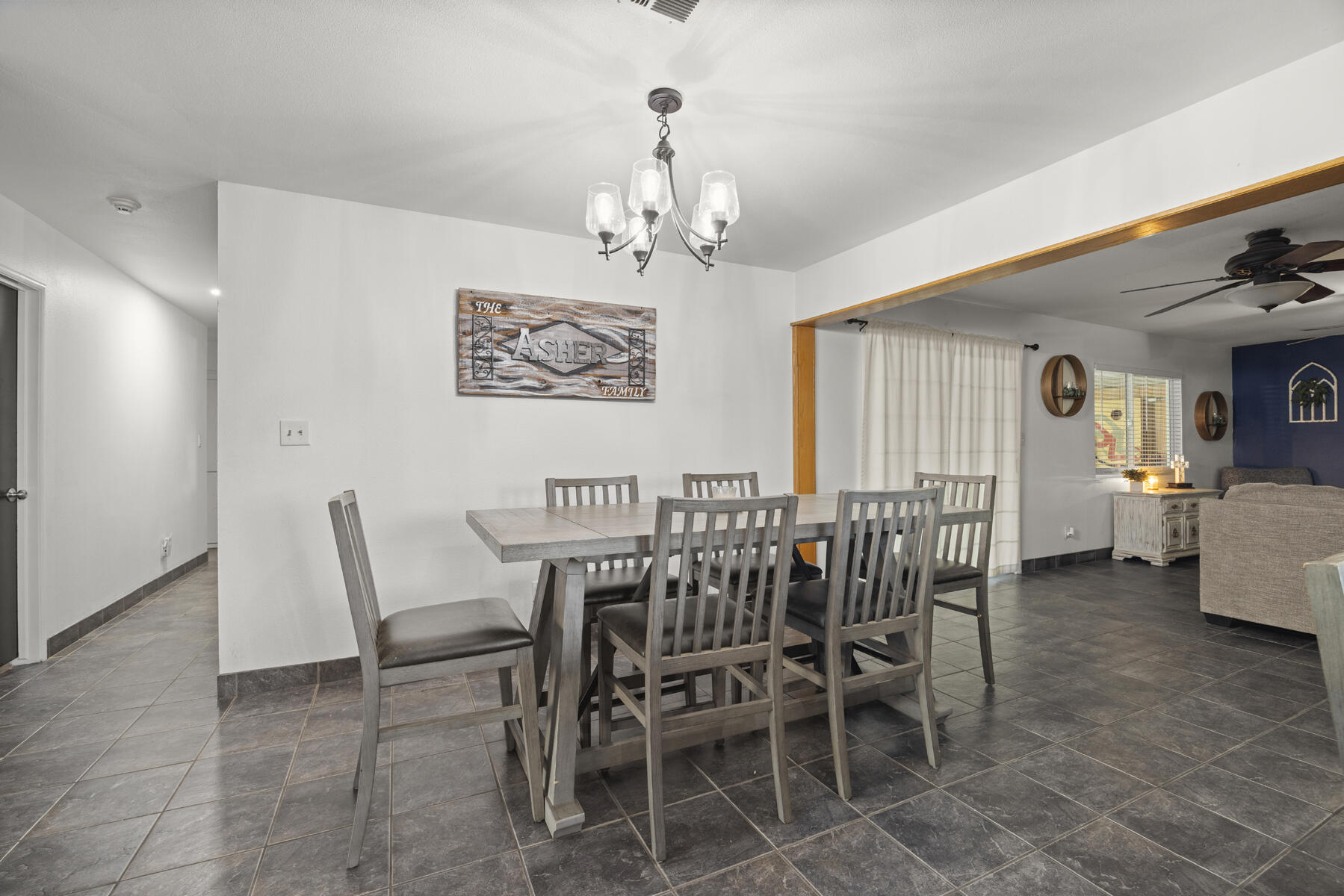 1749 E Kohn Ave, Tulare, CA 93274