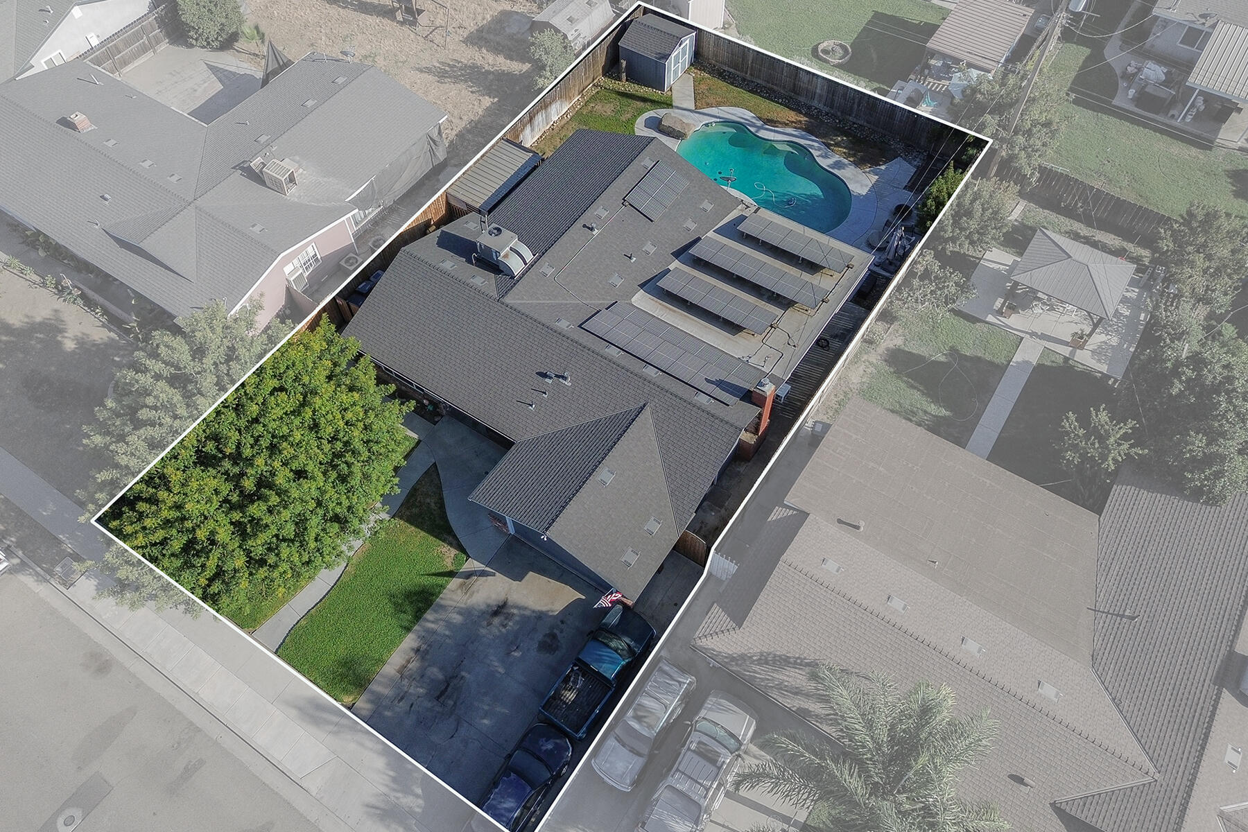 1749 E Kohn Ave, Tulare, CA 93274