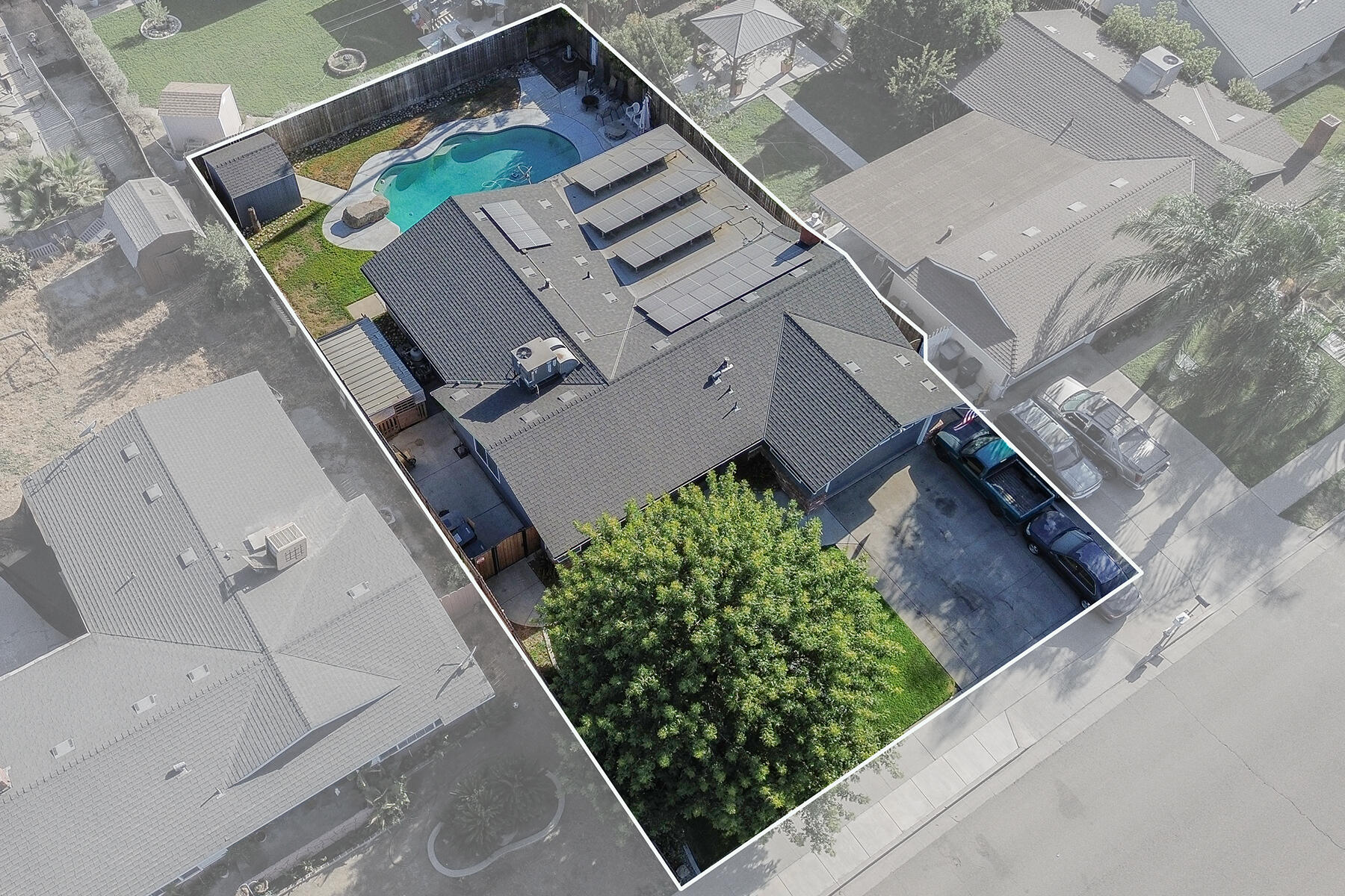 1749 E Kohn Ave, Tulare, CA 93274