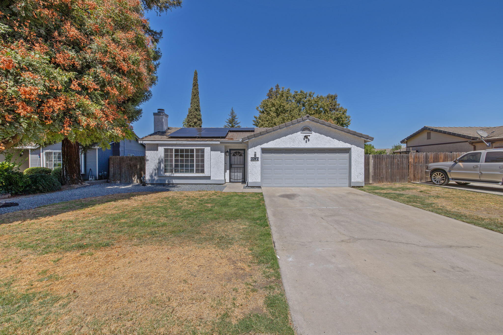 2242 W Delta Ave, Visalia, CA 93291