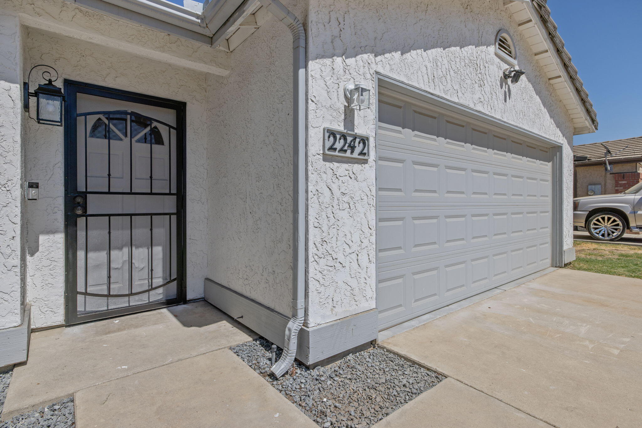 2242 W Delta Ave, Visalia, CA 93291