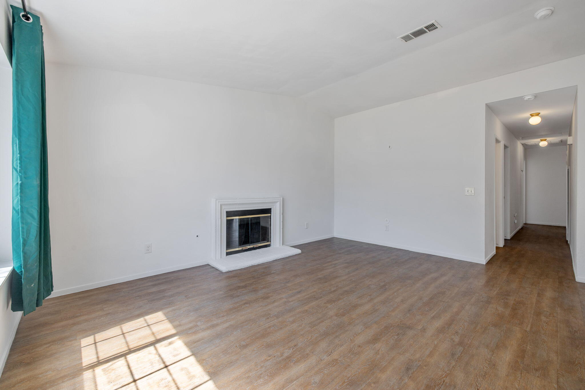 2242 W Delta Ave, Visalia, CA 93291