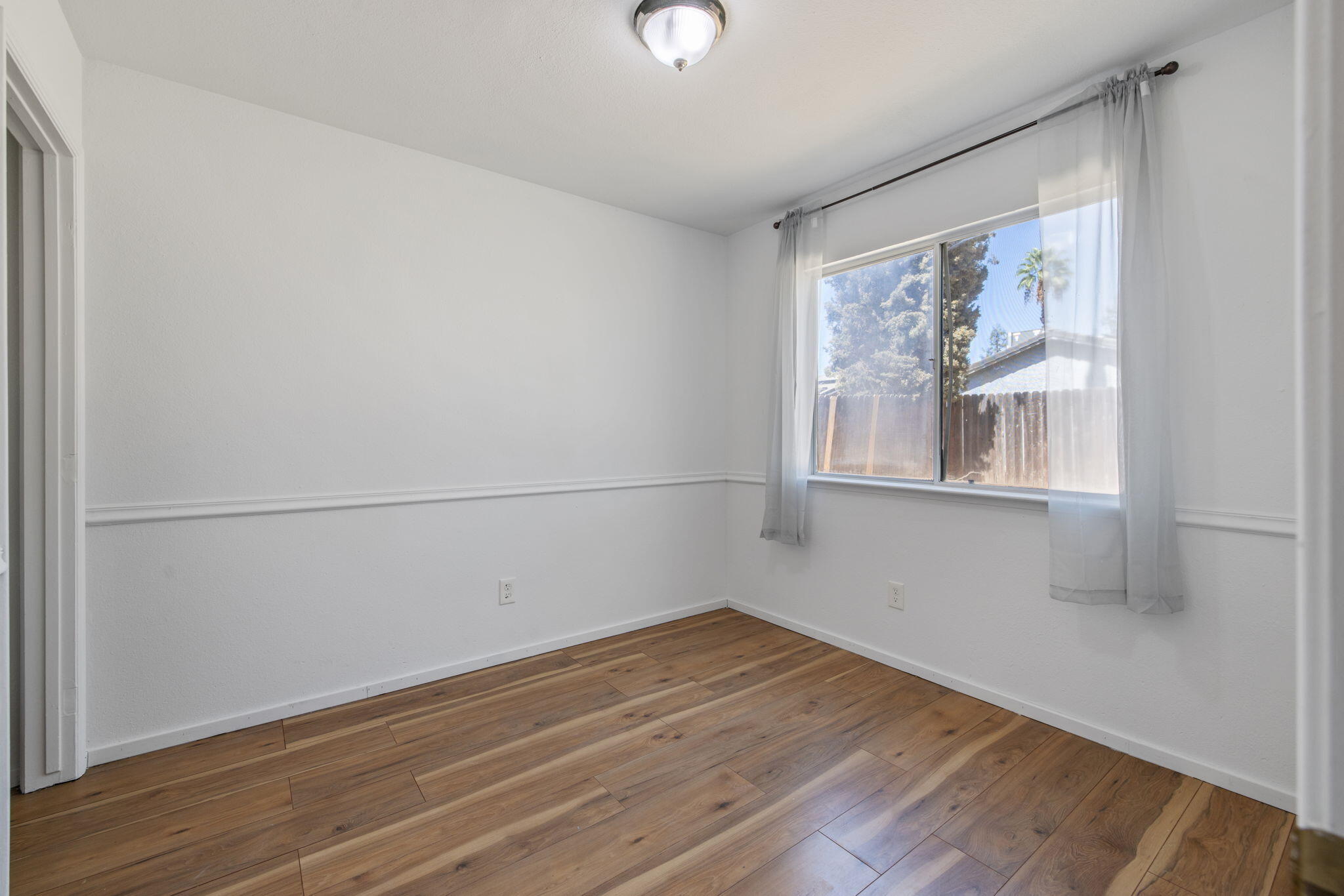 2242 W Delta Ave, Visalia, CA 93291