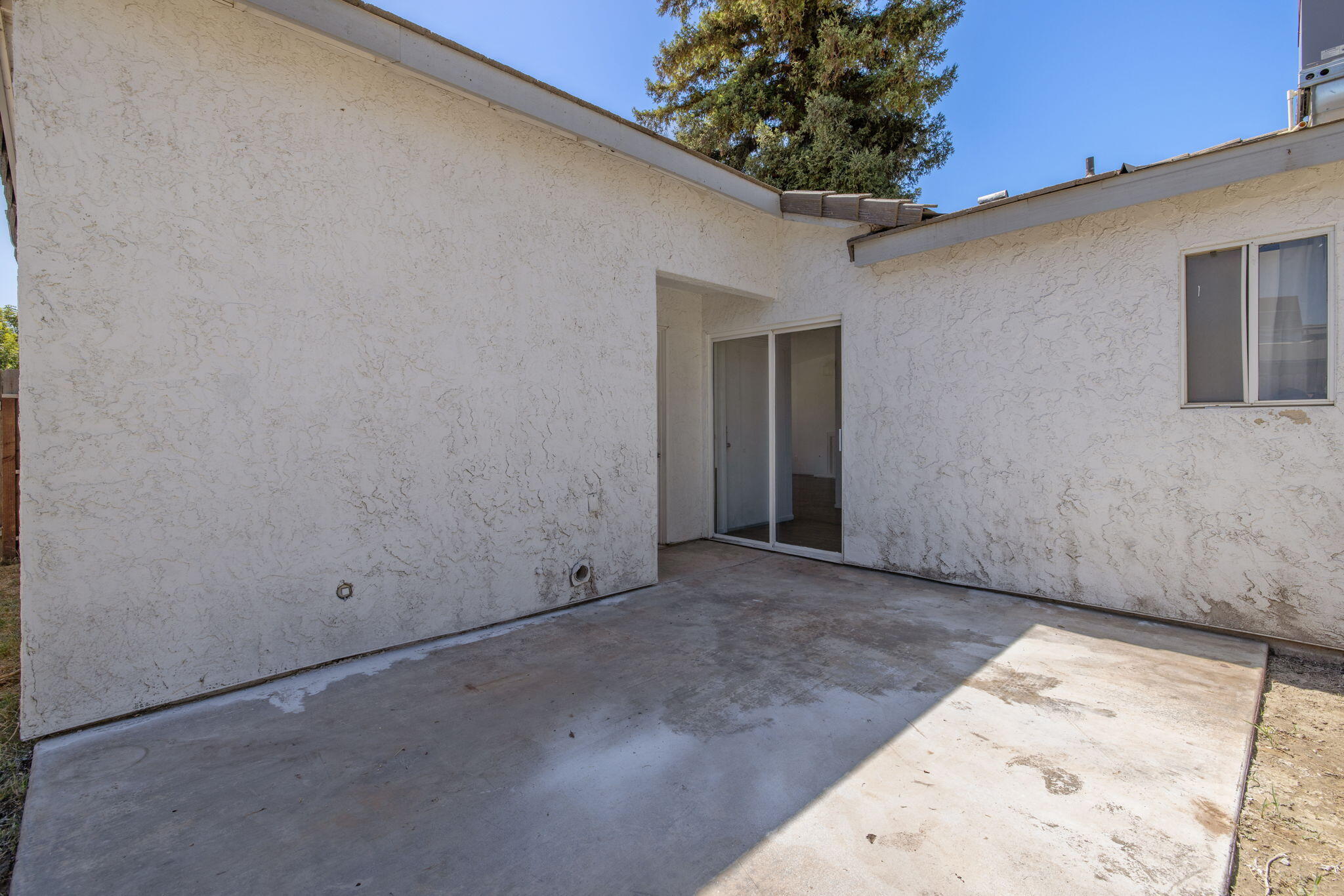 2242 W Delta Ave, Visalia, CA 93291