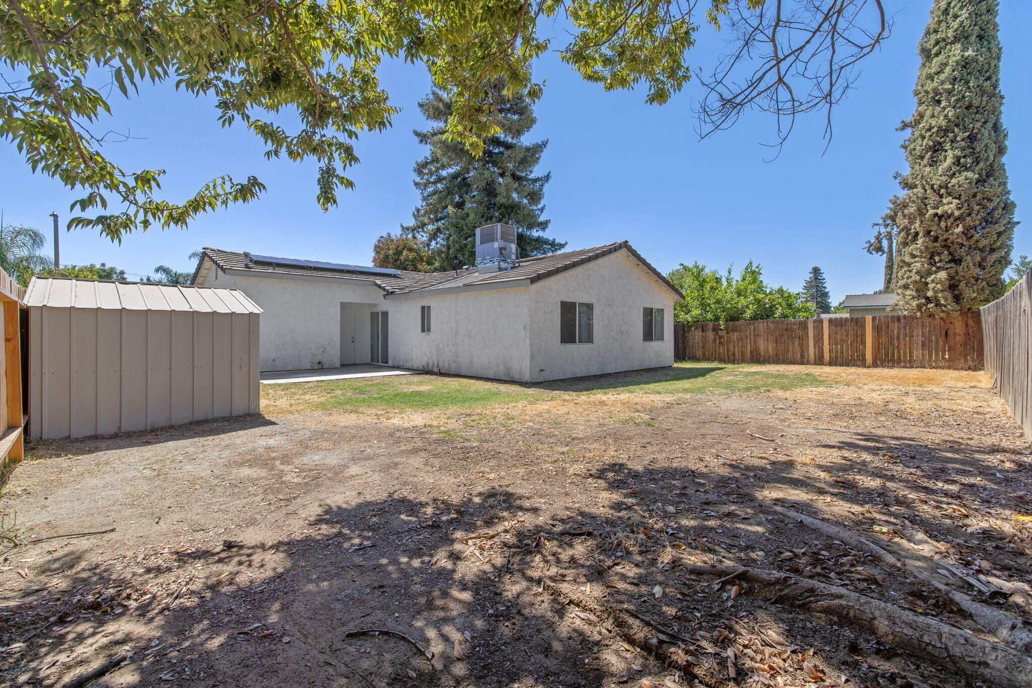 2242 W Delta Ave, Visalia, CA 93291