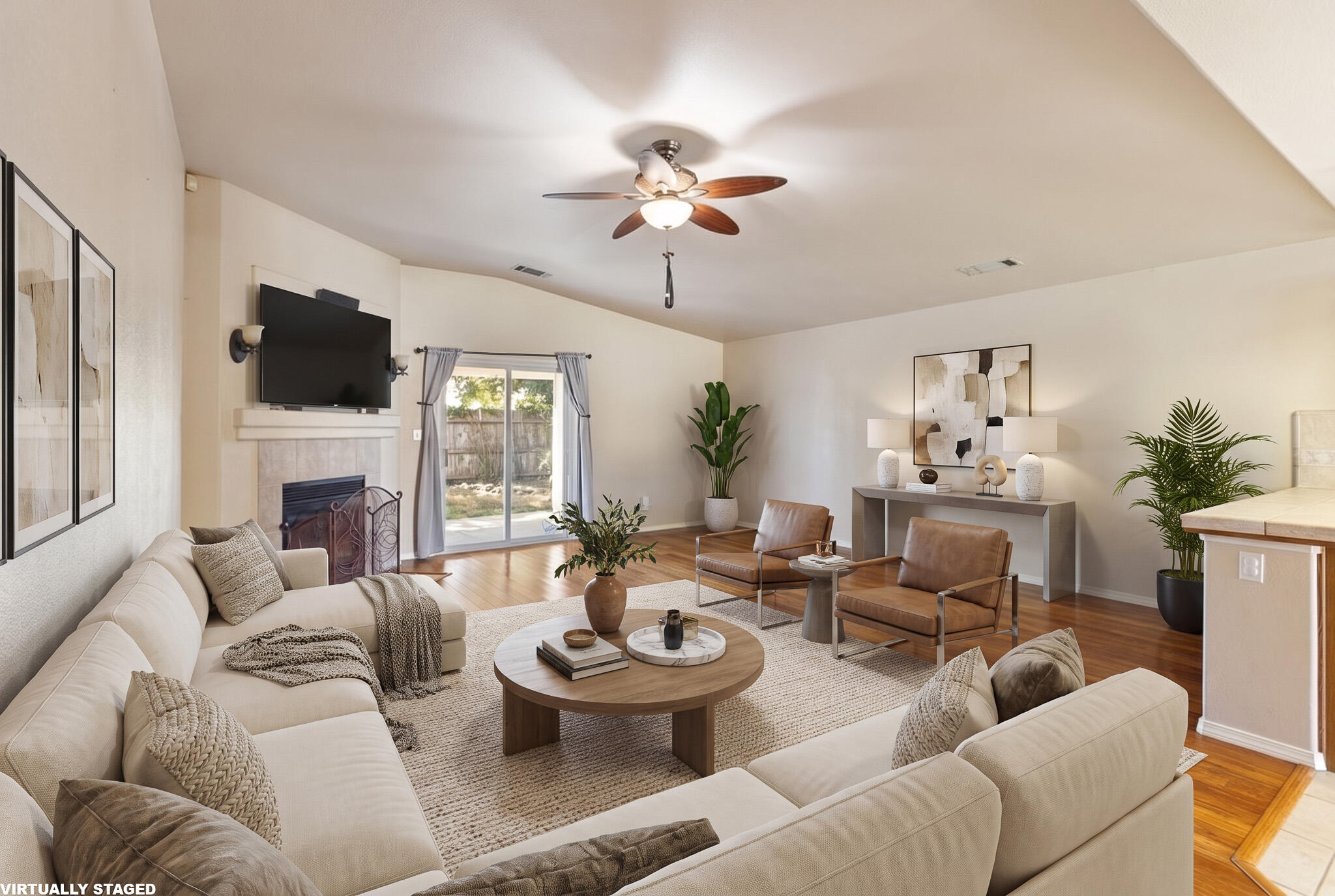 1865 La Vida Ave, Porterville, CA 93257