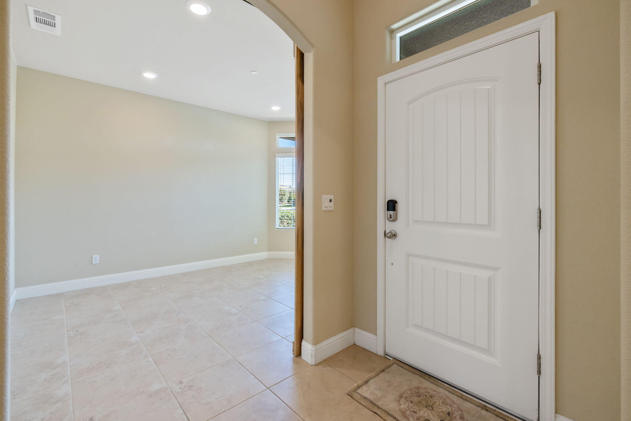 2521 N Fontana St, Visalia, CA 93291