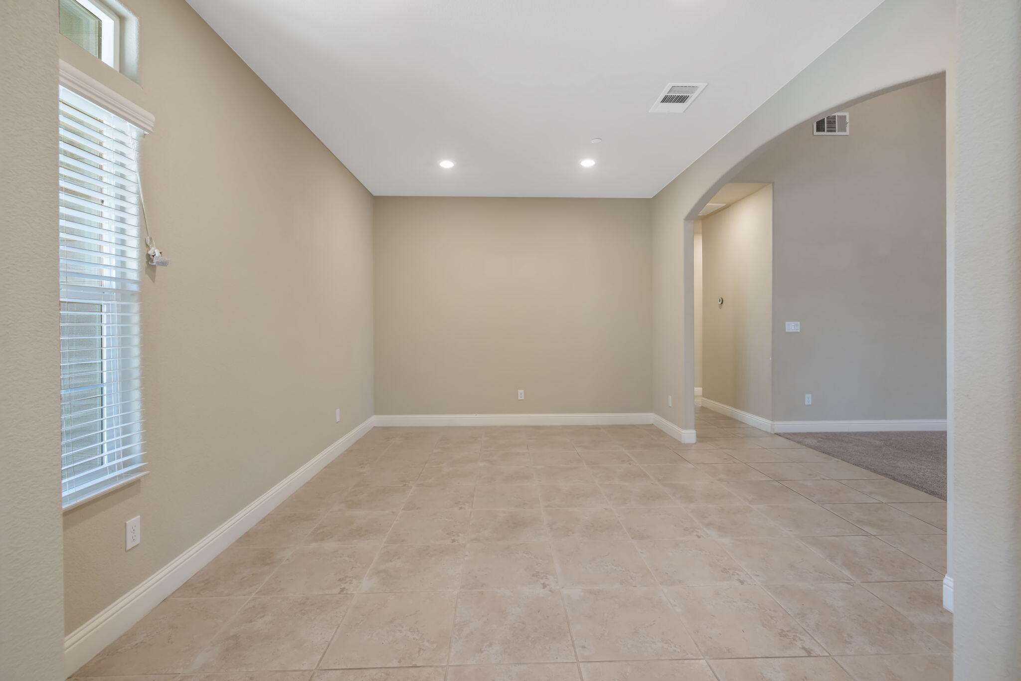 2521 N Fontana St, Visalia, CA 93291