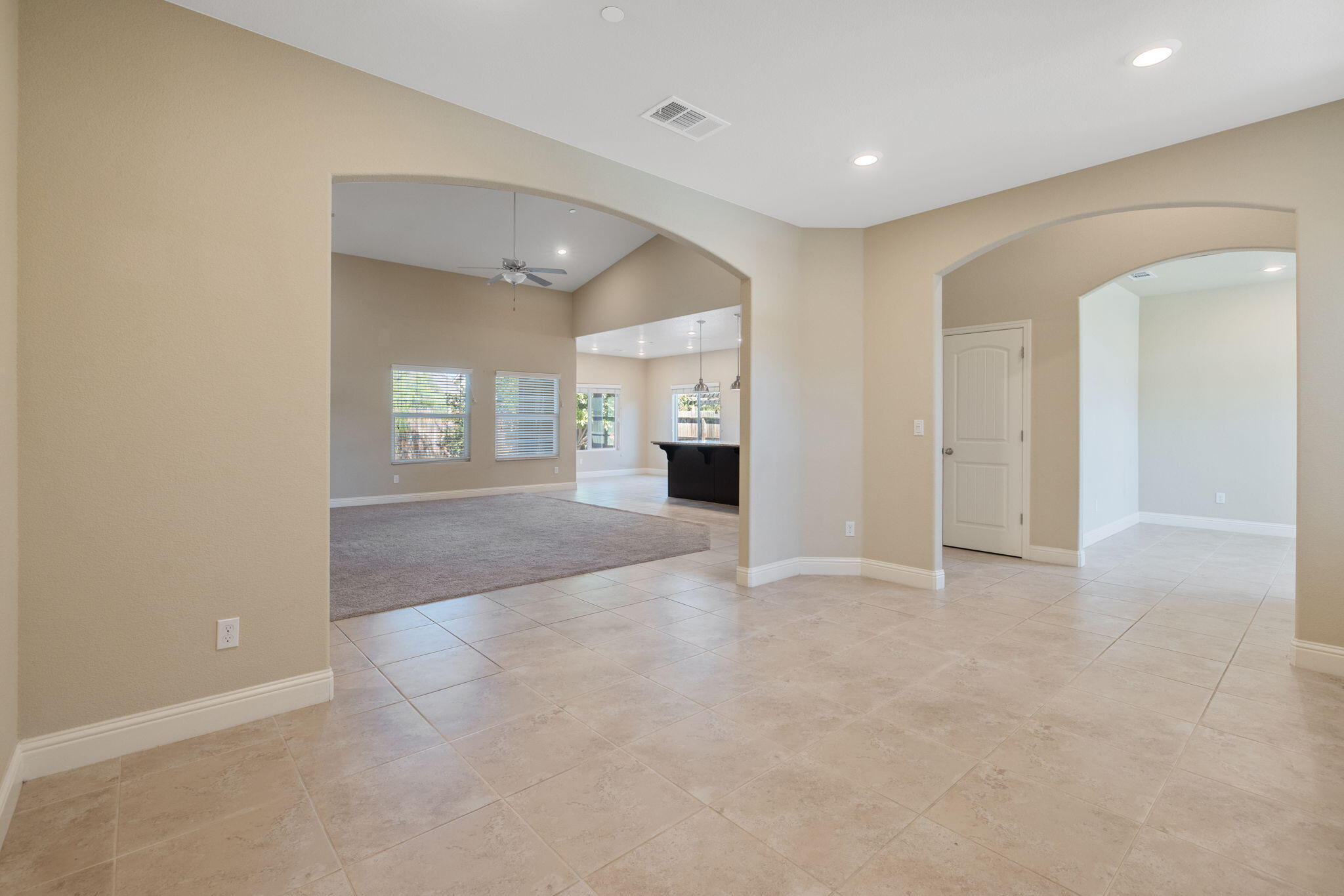 2521 N Fontana St, Visalia, CA 93291