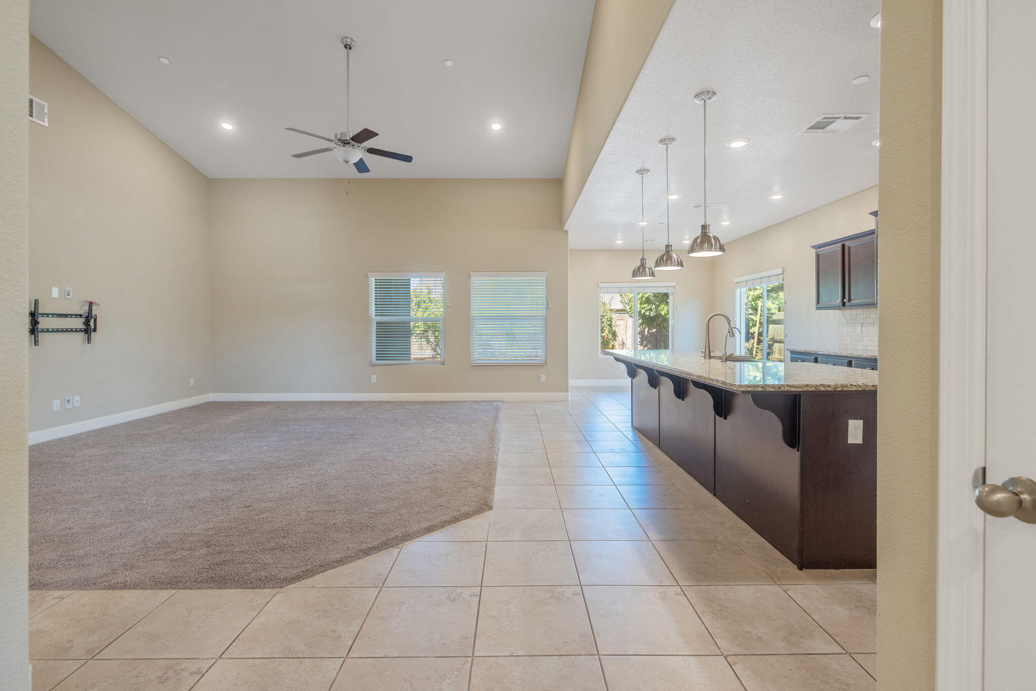2521 N Fontana St, Visalia, CA 93291