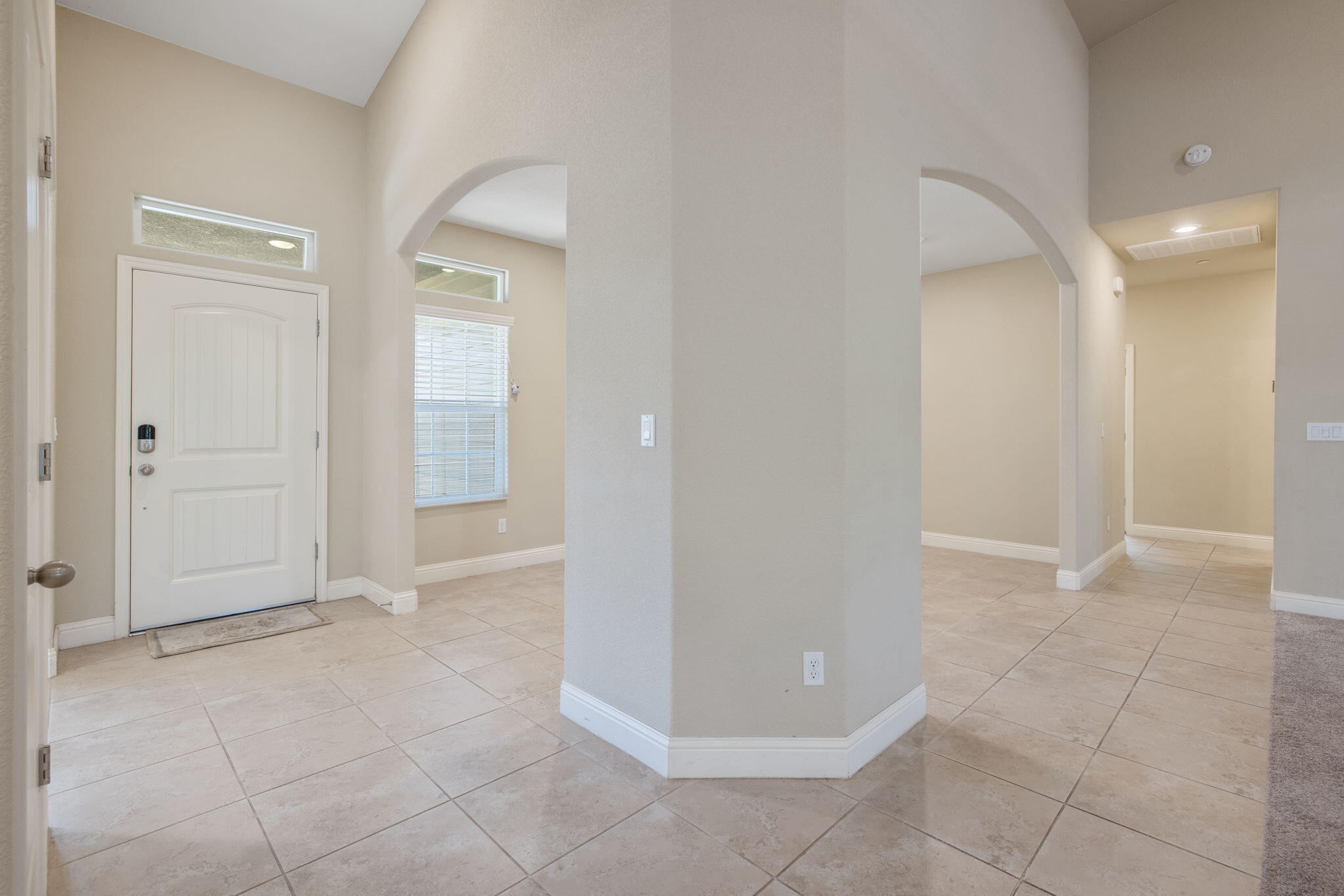 2521 N Fontana St, Visalia, CA 93291