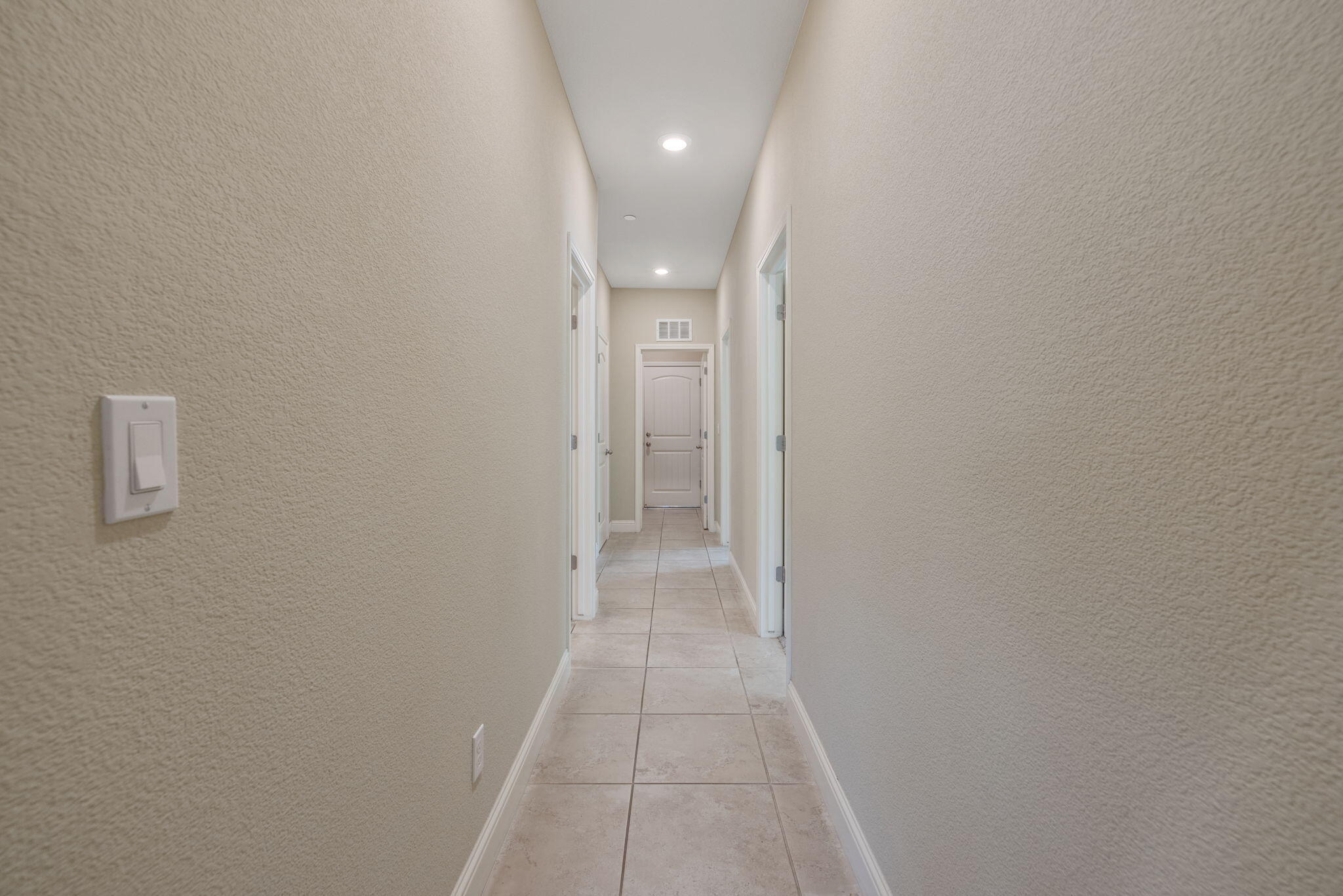 2521 N Fontana St, Visalia, CA 93291