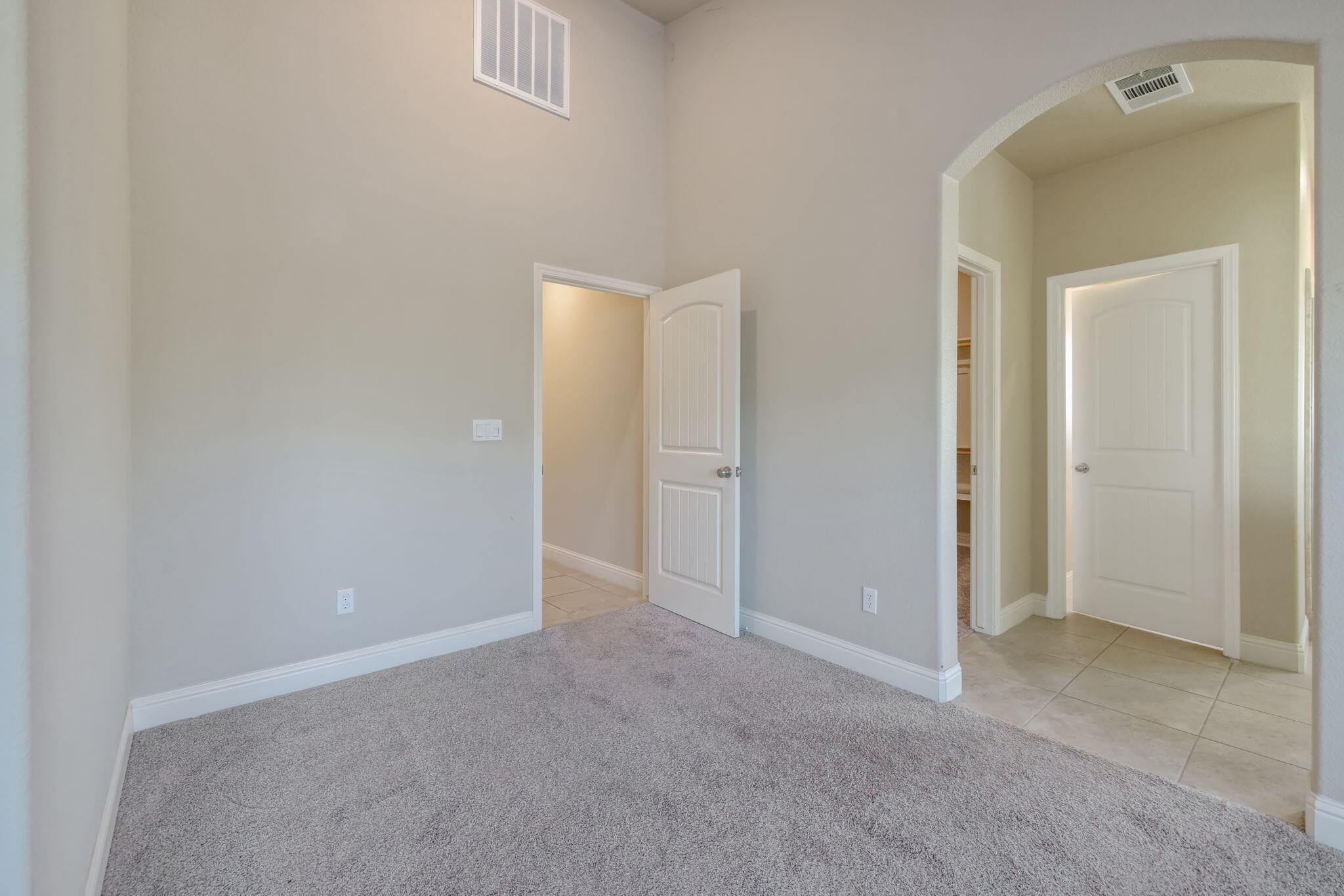 2521 N Fontana St, Visalia, CA 93291