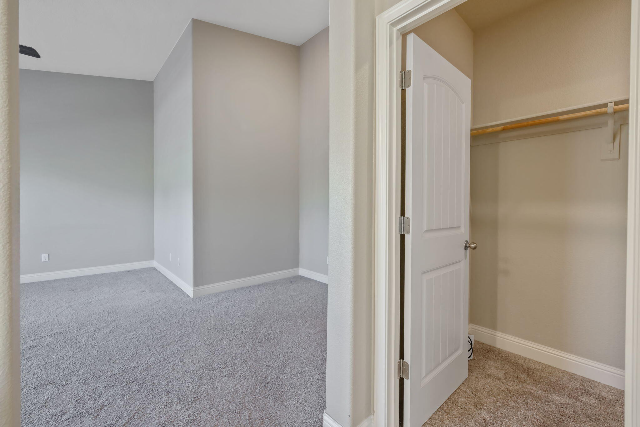2521 N Fontana St, Visalia, CA 93291