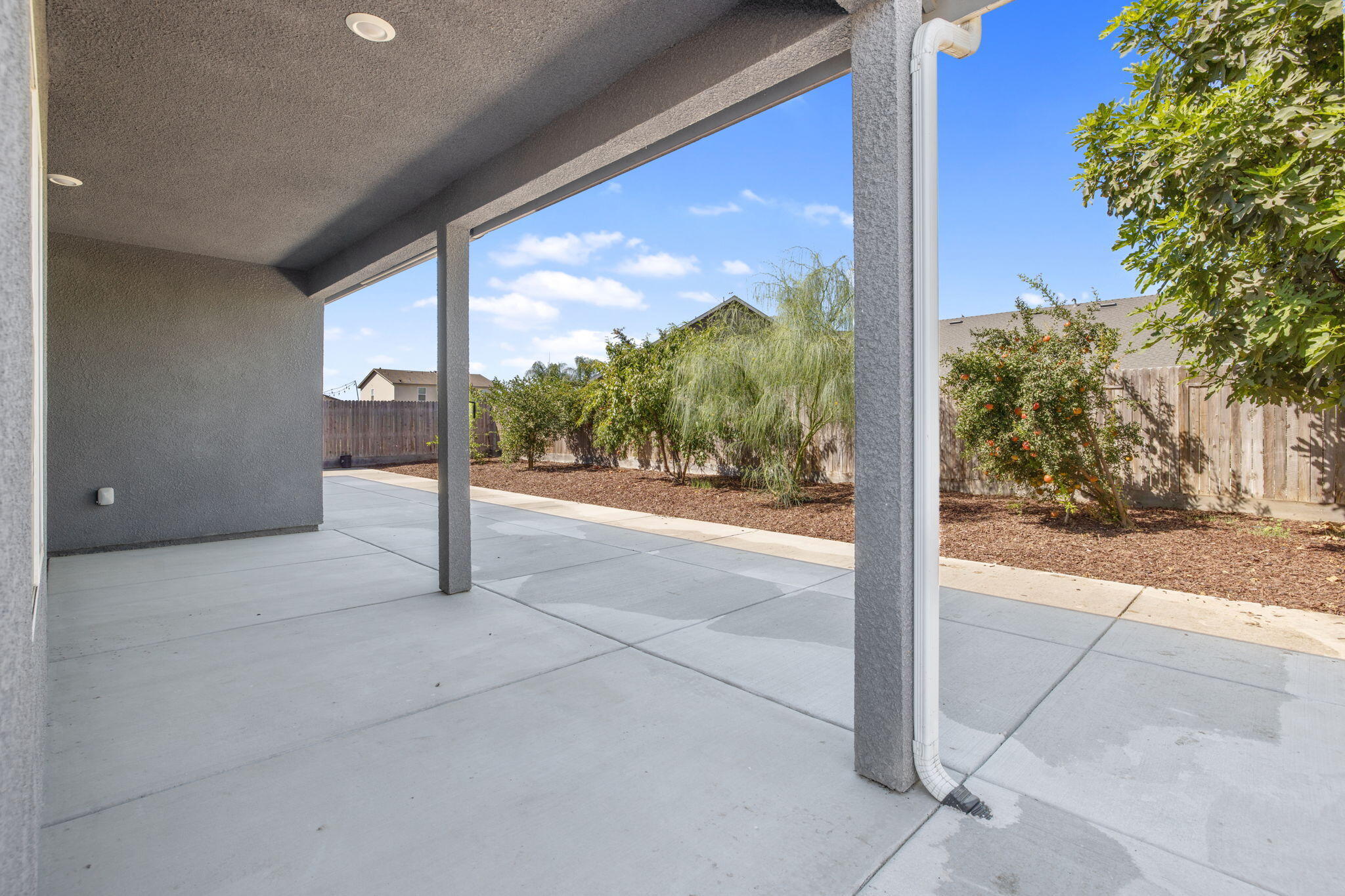 2521 N Fontana St, Visalia, CA 93291