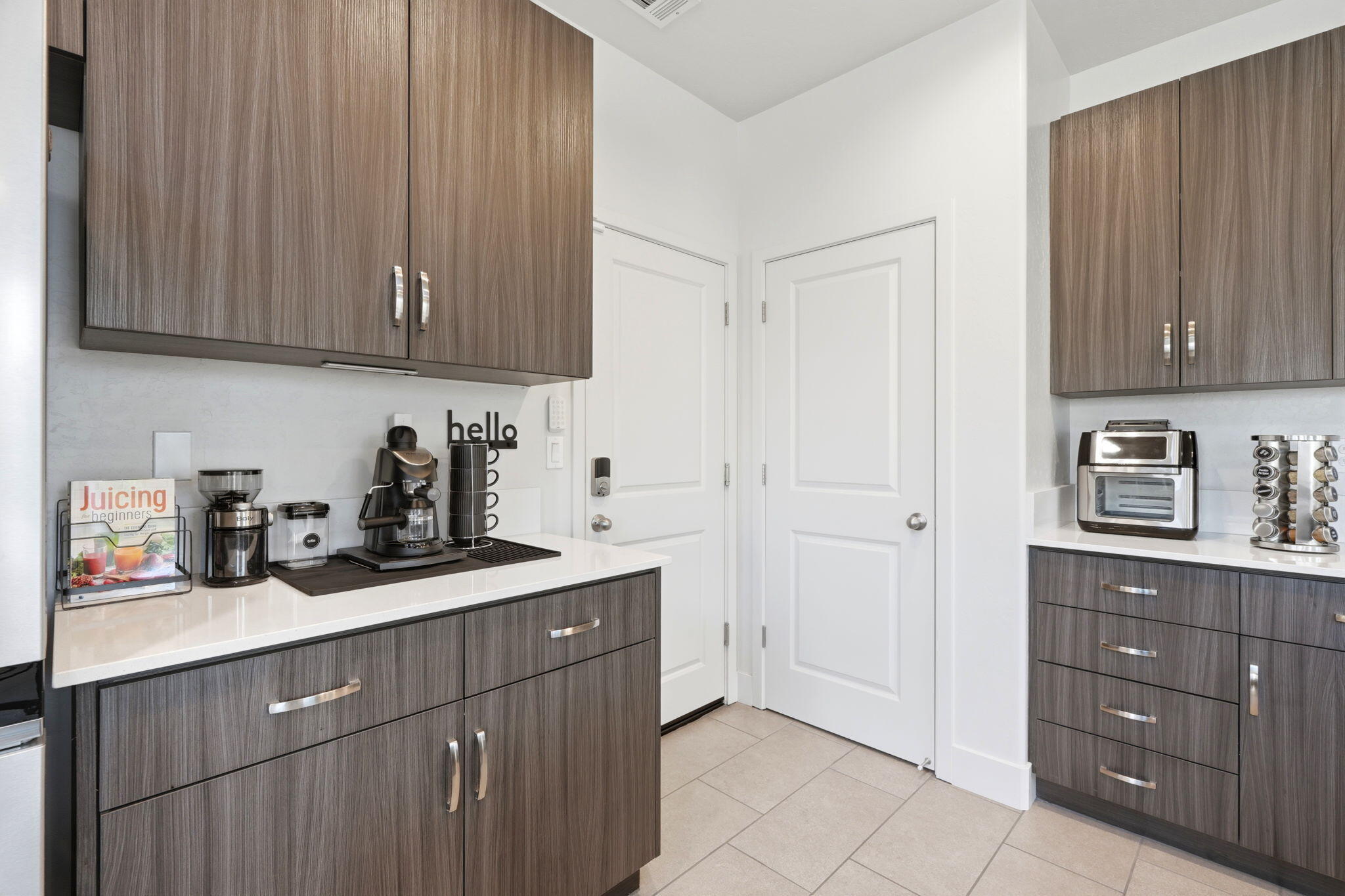 3432 W Good Ave, Visalia, CA 93277