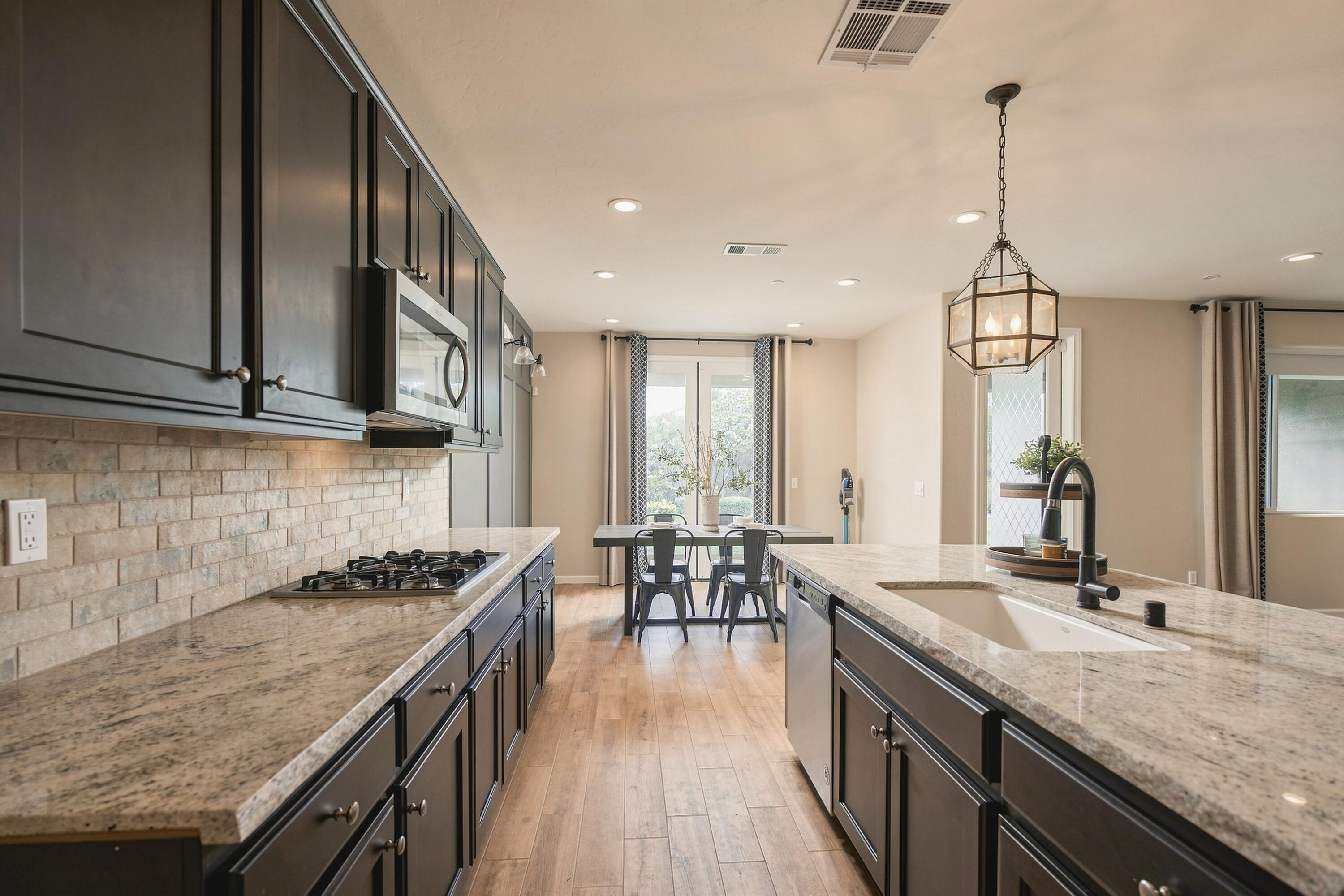 4842 W Payson Ave, Visalia, CA 93291