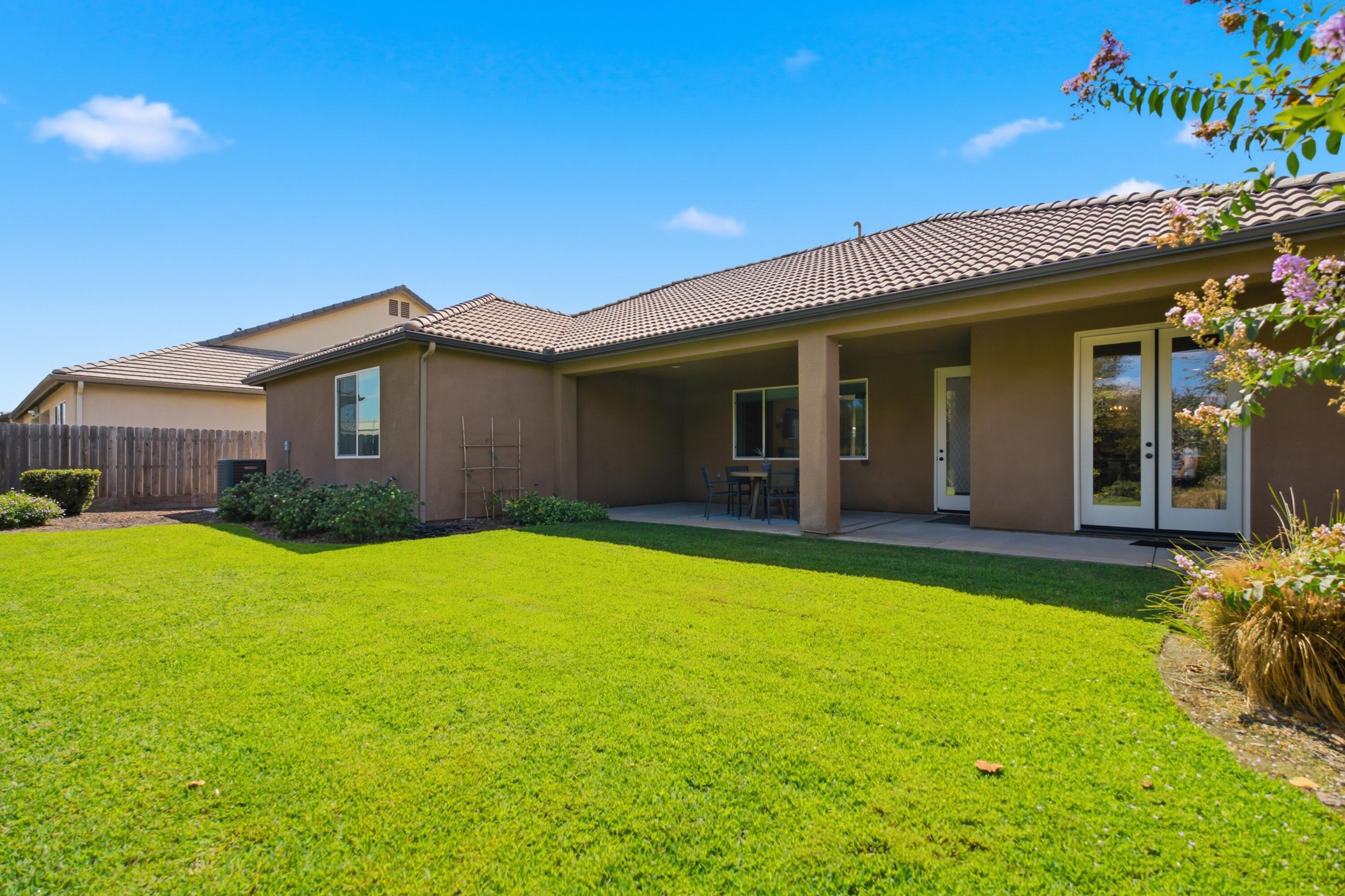 4842 W Payson Ave, Visalia, CA 93291