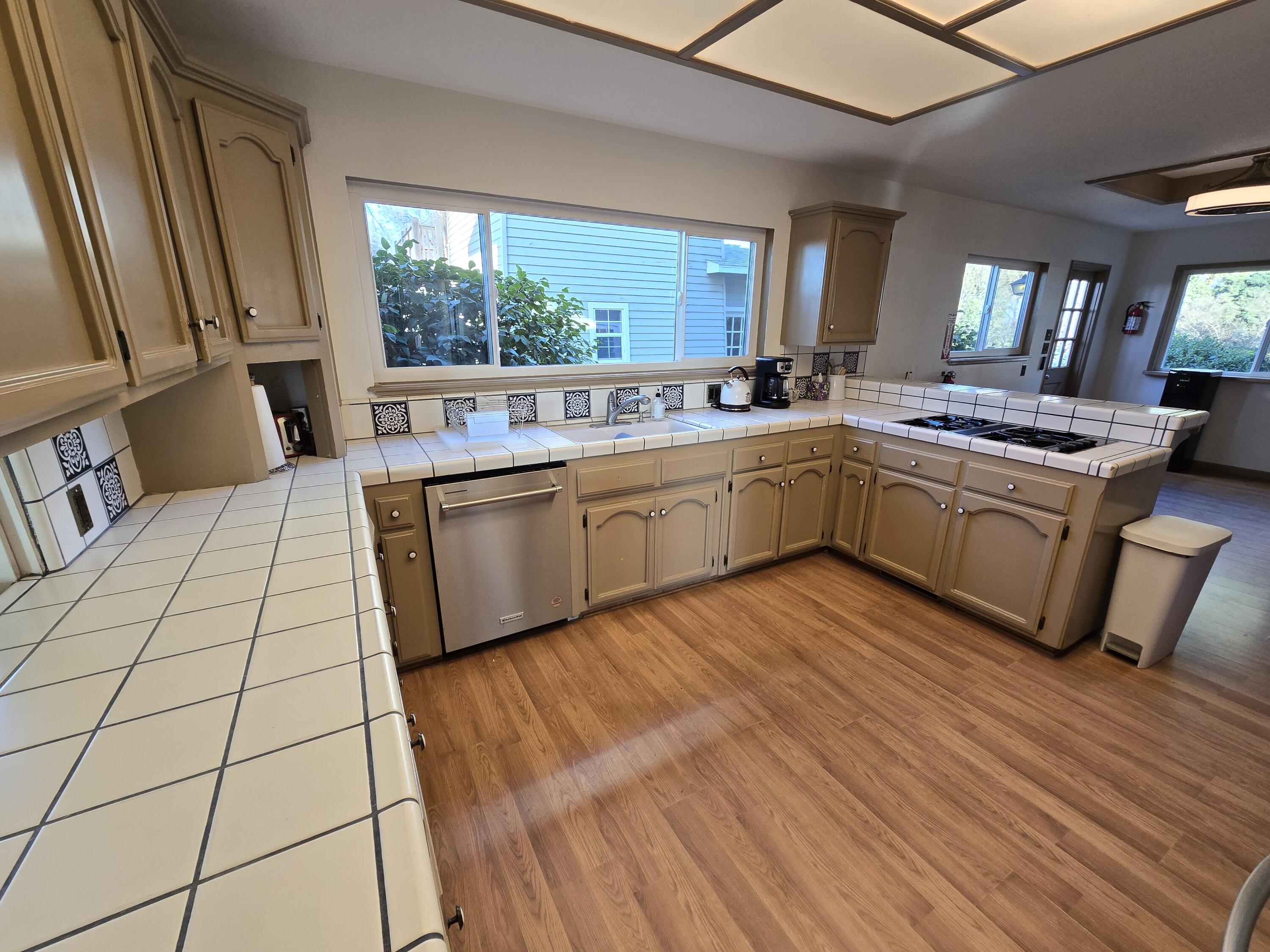 18896 Grangeville Blvd, Lemoore, CA 93245