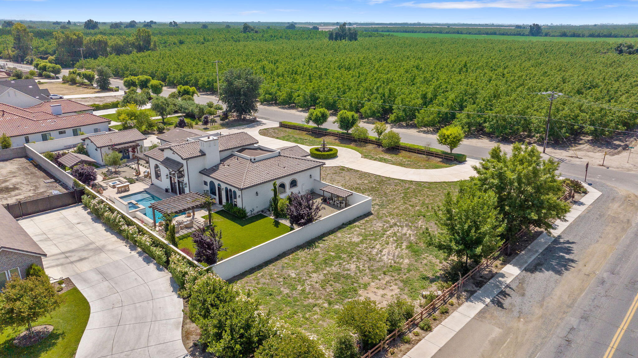 12422 Avenue 264, Visalia, CA 93277
