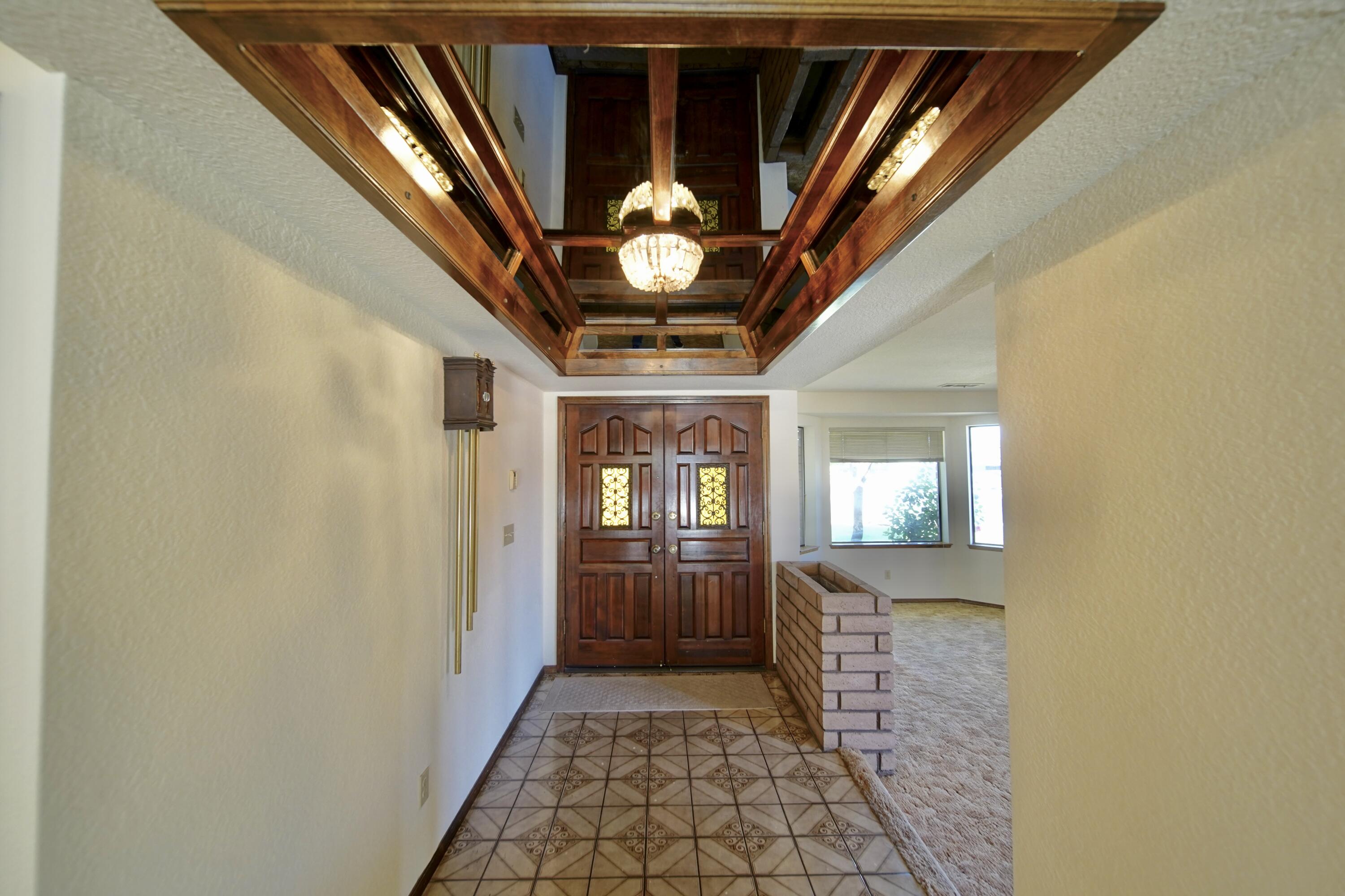 1380 Lindale Pl, Porterville, CA 93257