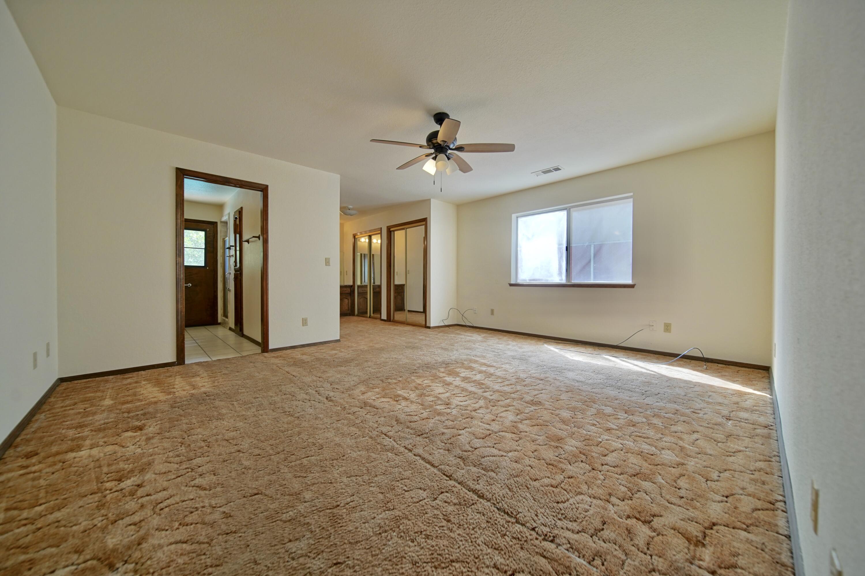 1380 Lindale Pl, Porterville, CA 93257