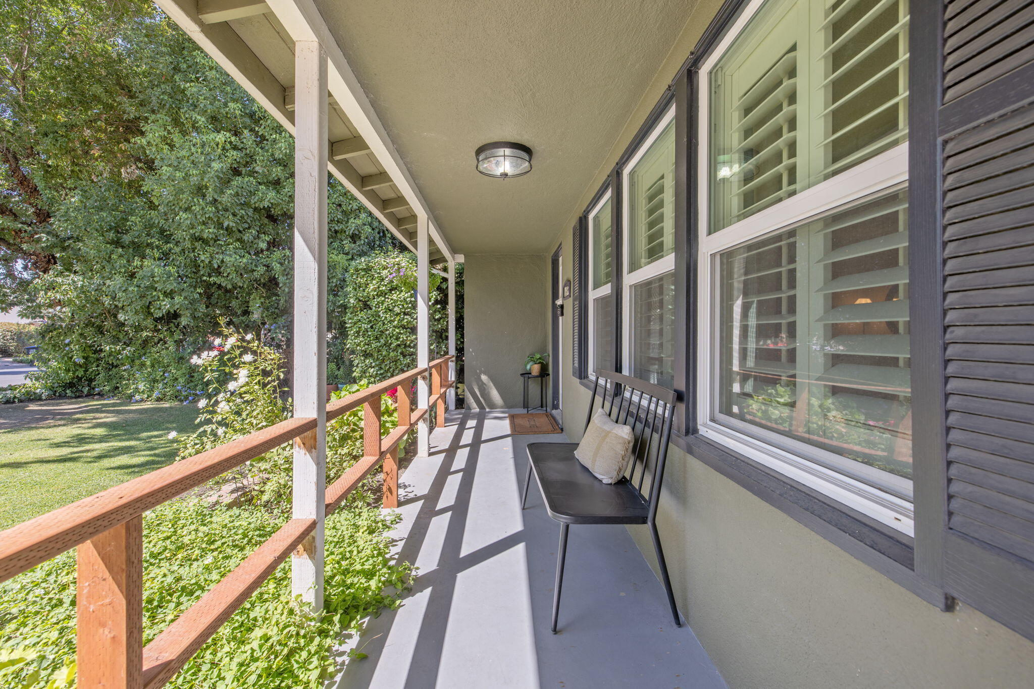1706 W Myrtle Ave, Visalia, CA 93277