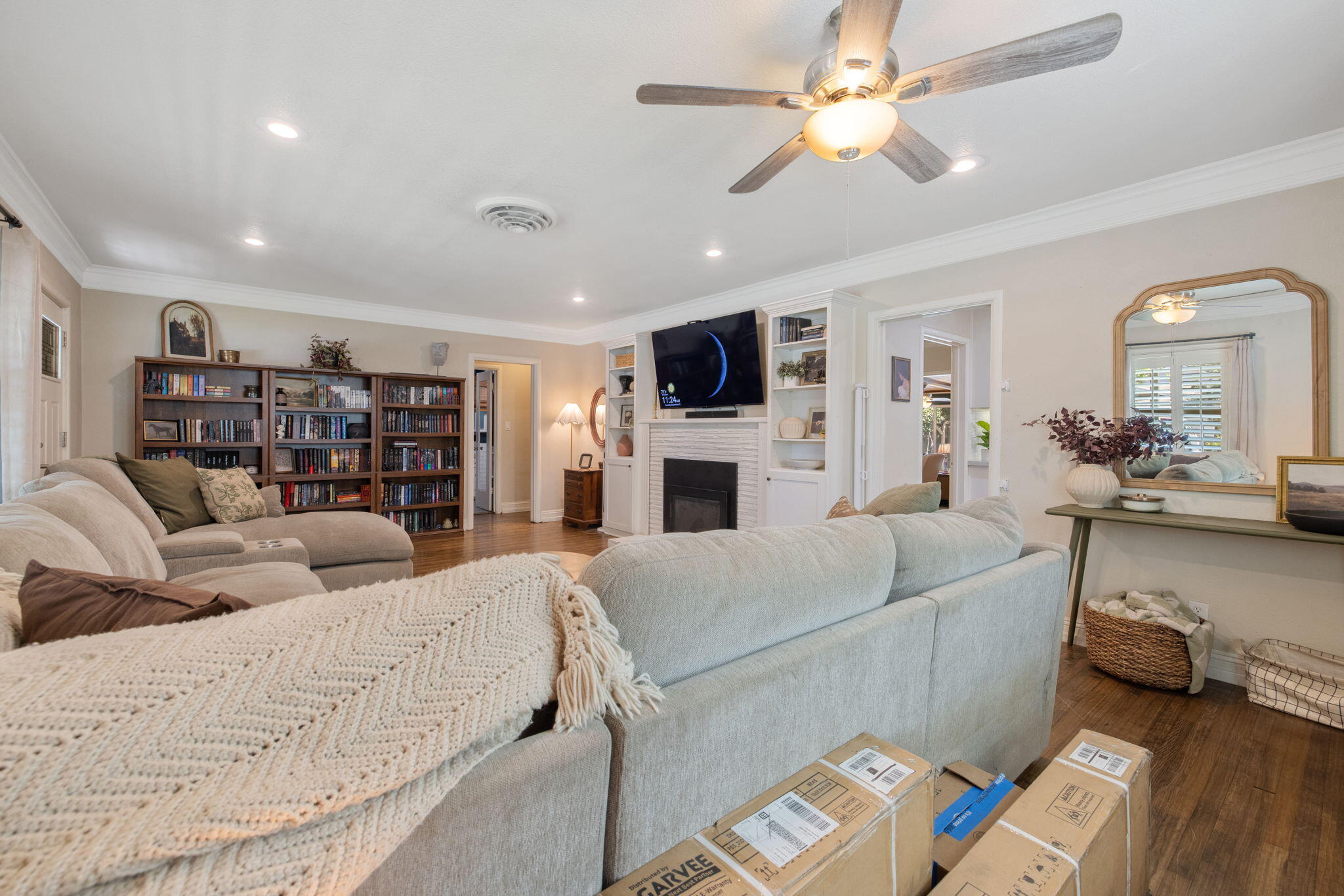 1706 W Myrtle Ave, Visalia, CA 93277