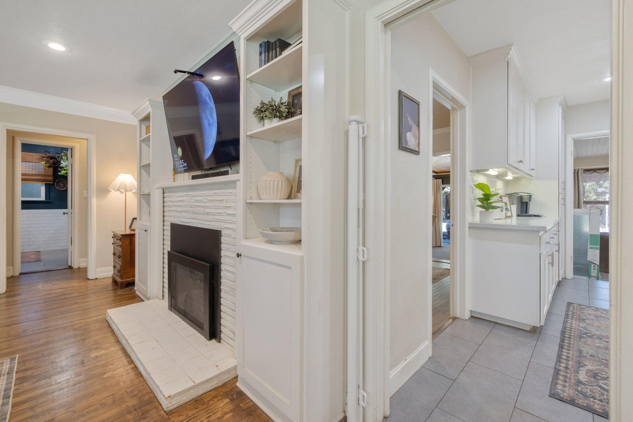 1706 W Myrtle Ave, Visalia, CA 93277