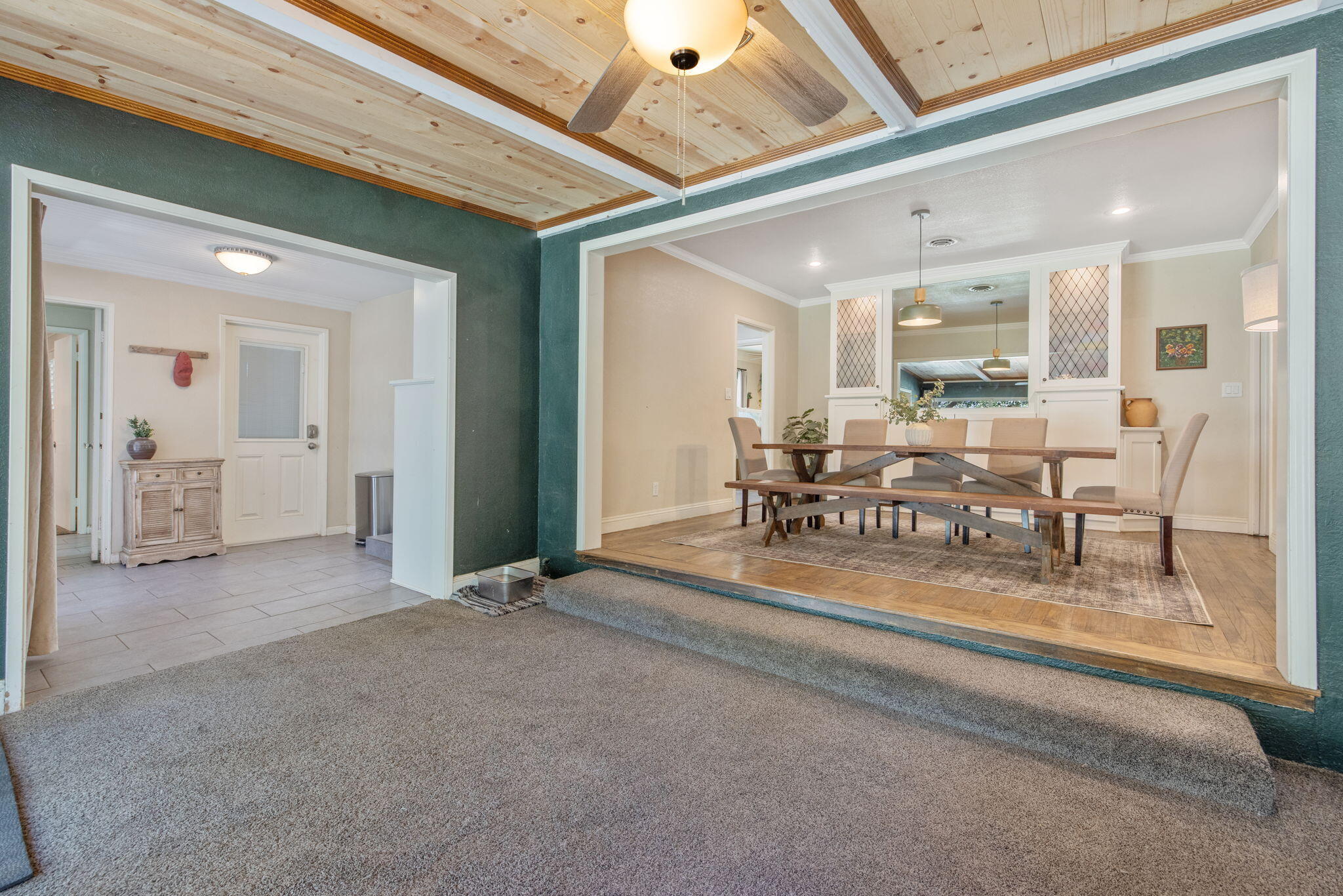 1706 W Myrtle Ave, Visalia, CA 93277