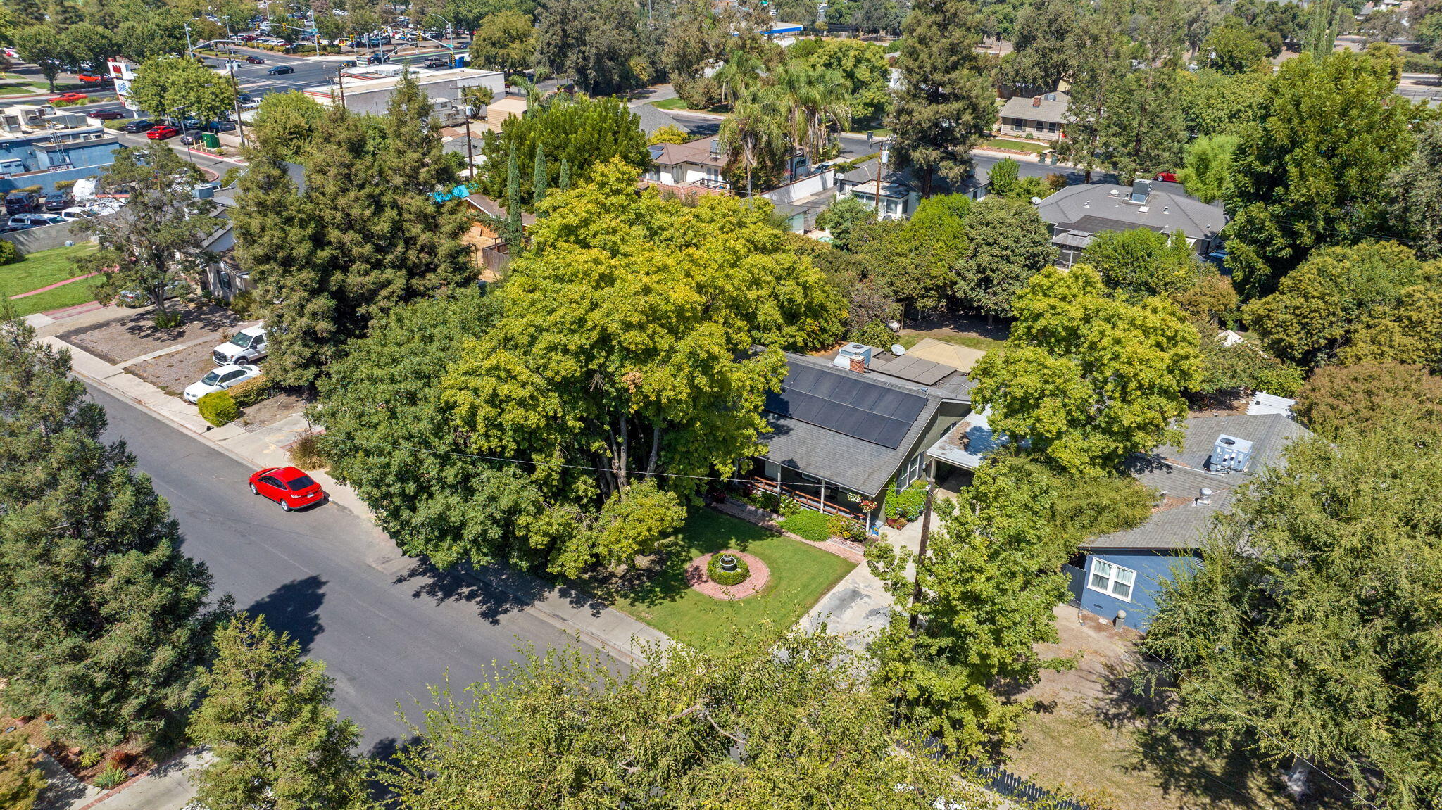 1706 W Myrtle Ave, Visalia, CA 93277